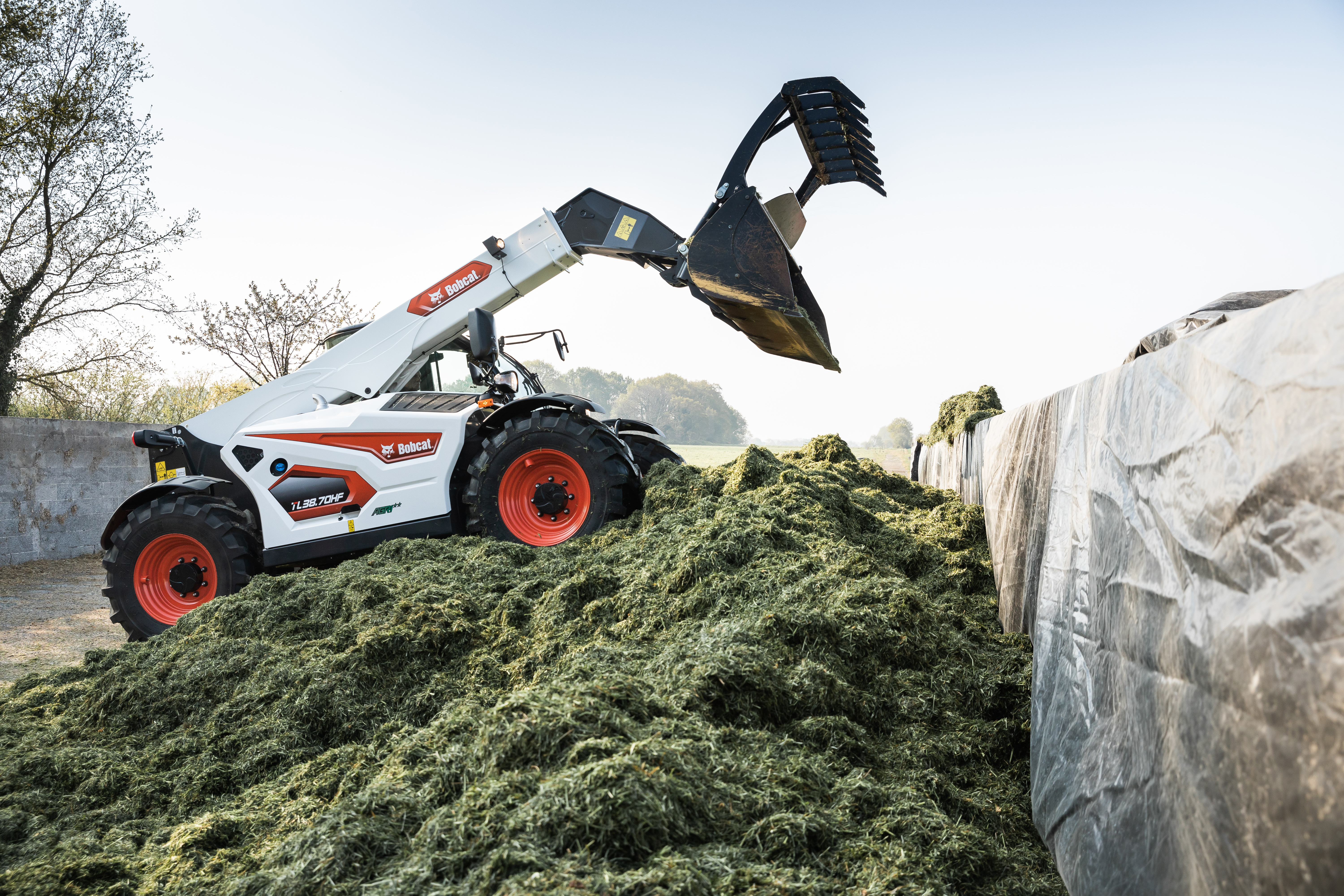 Bobcat TL38.70 <br> Image source: Doosan Bobcat EMEA