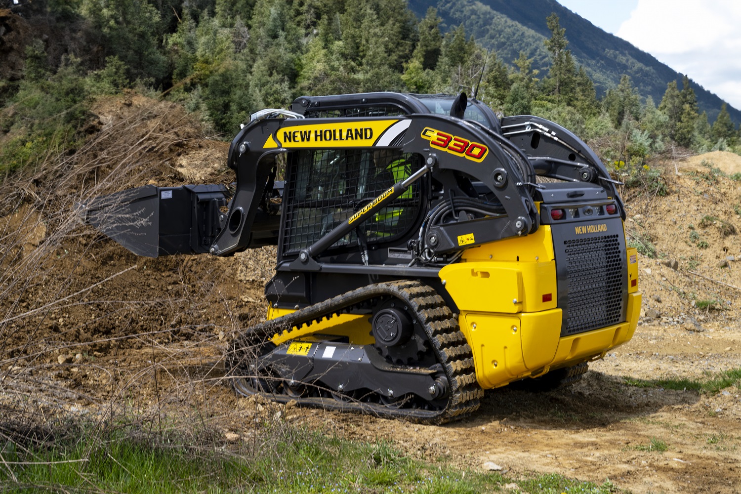 New Holland C330