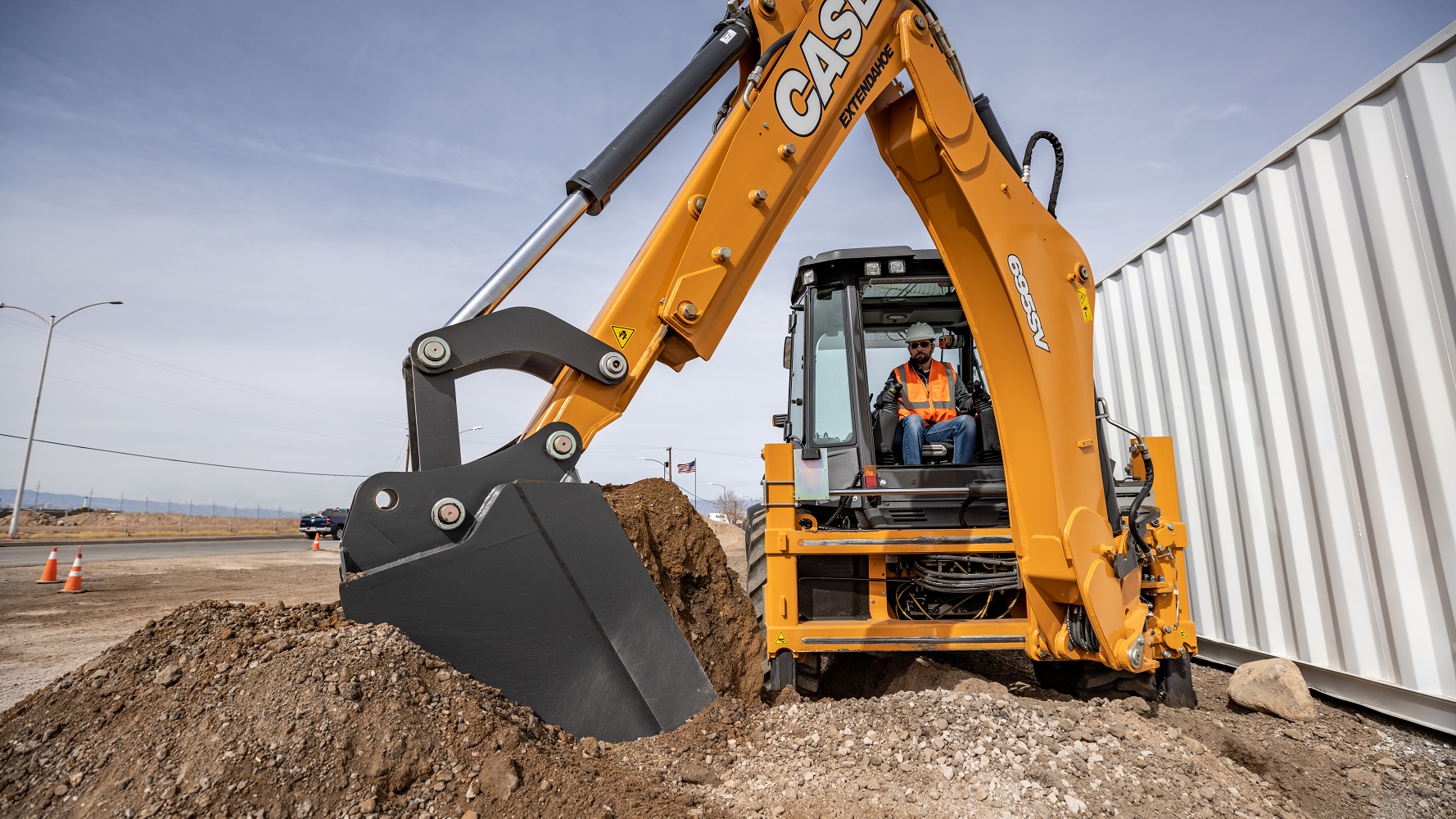 CASE 695SV