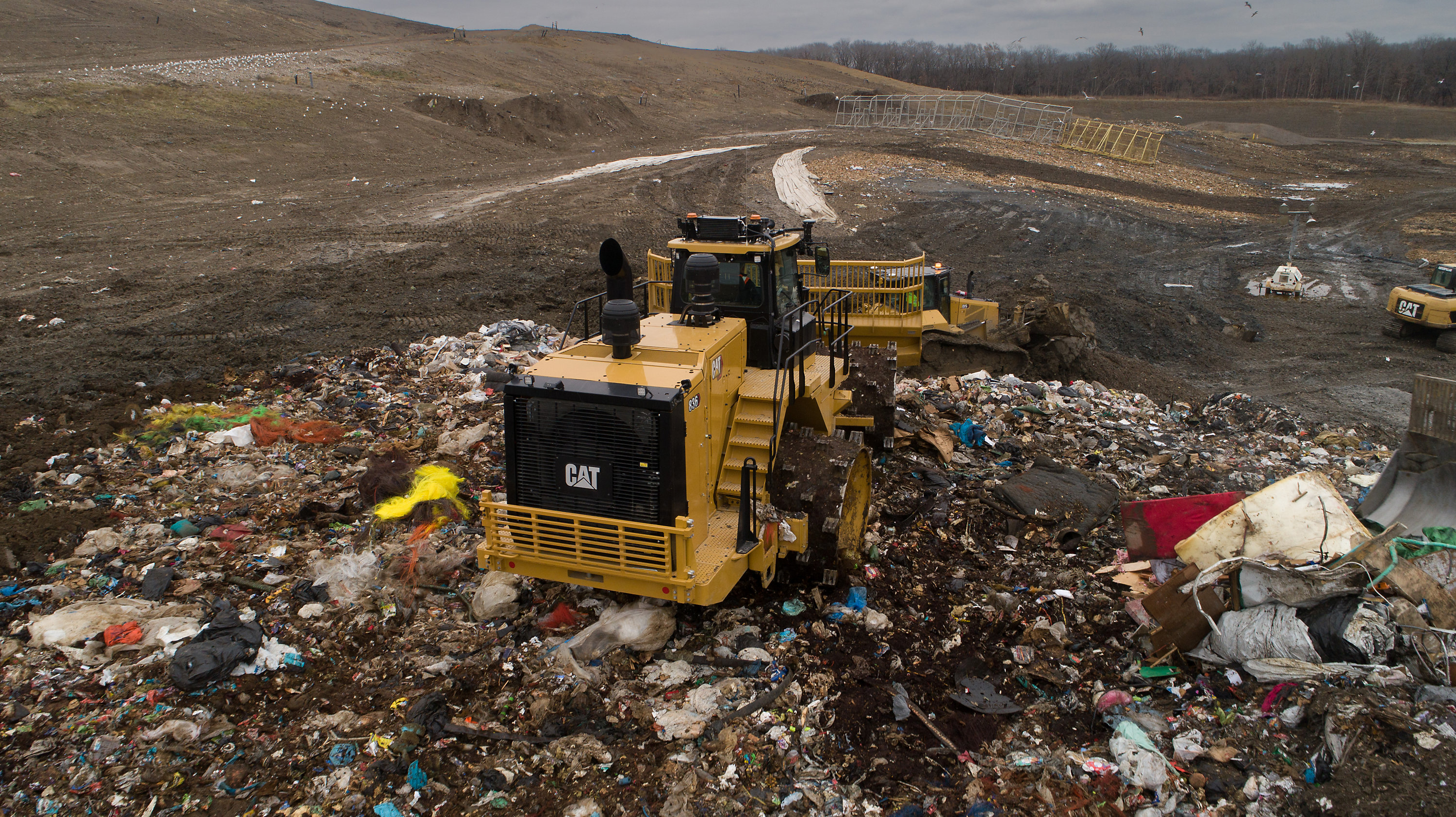 Cat 836 Landfill Compactor