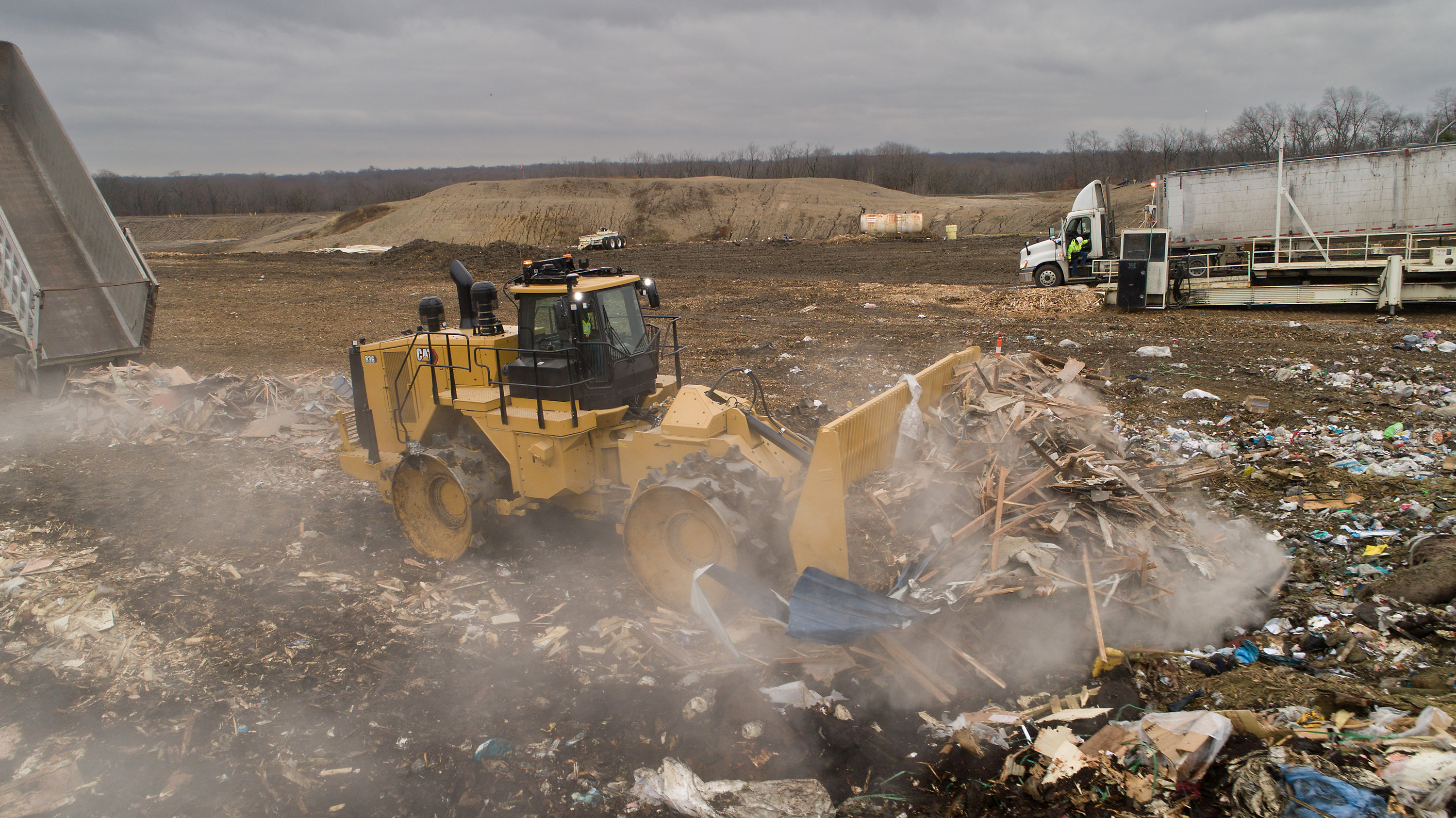 Cat 836 Landfill Compactor