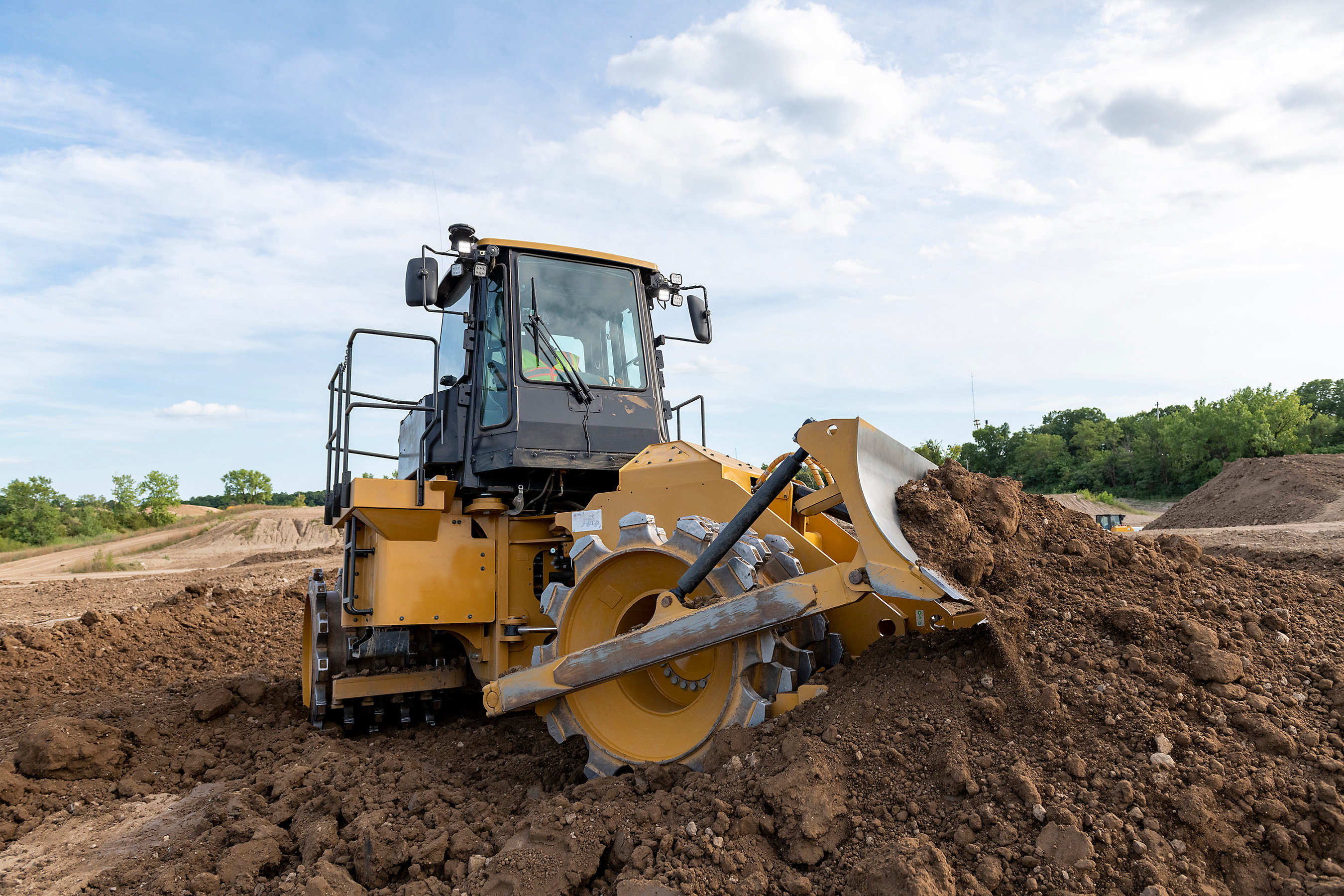Cat 815 Soil Compactor