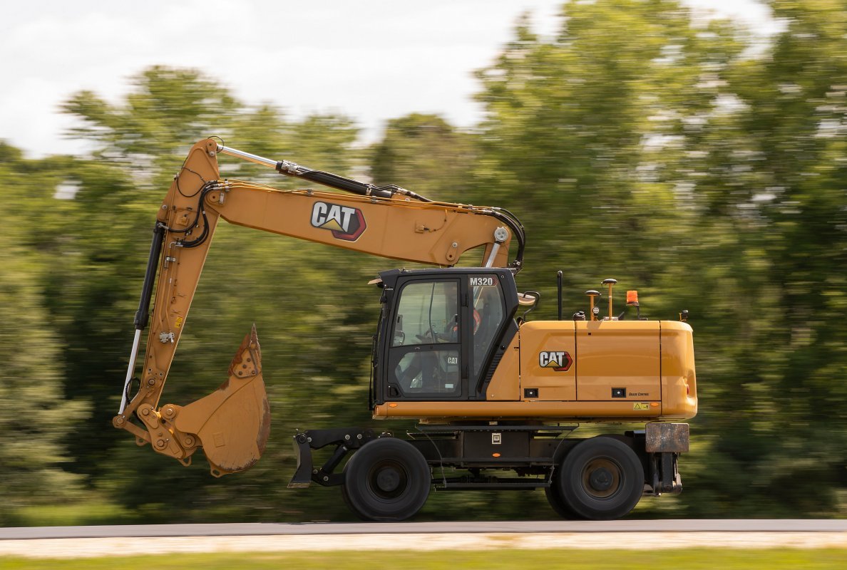 new Cat® M320 wheeled excavator 