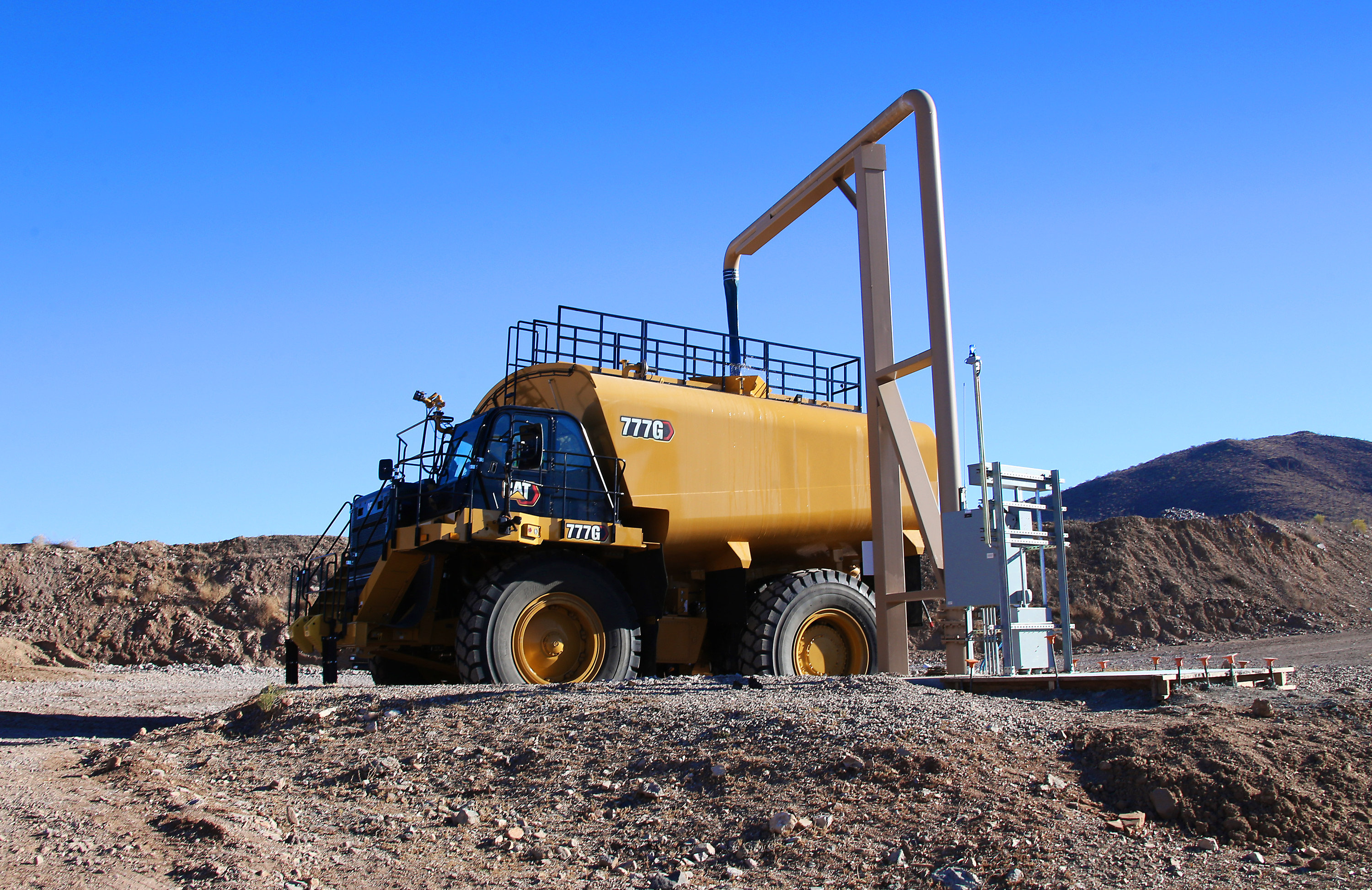 Cat 777G autonomous water truck <br> Image source: Caterpillar UK Ltd.