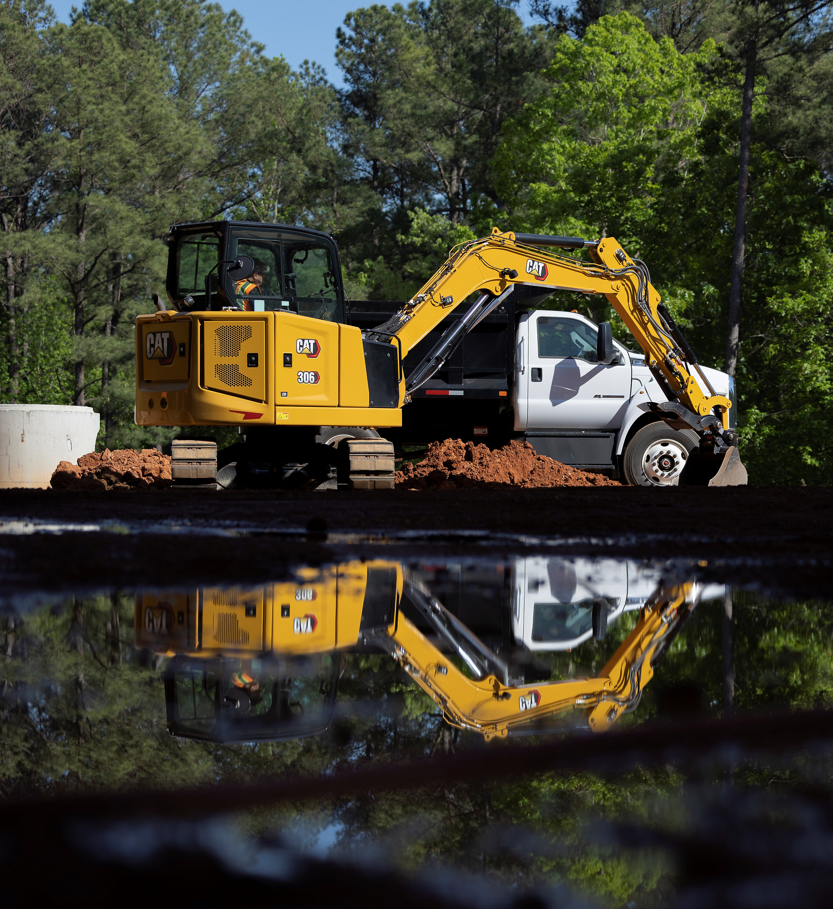Cat 306 CR Mini Excavator with new MHE Ease of Use technology.