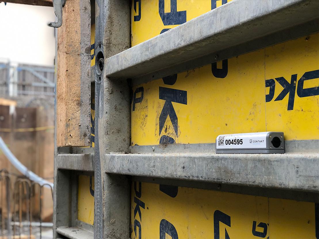 A total of 50 CONTAKT sensors was deployed in the wall and ceiling slab elements of this office building construction for Tyrolean construction company Fröschl. 