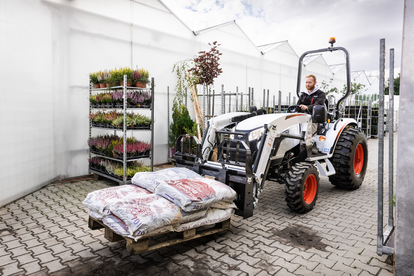 Bobcat CT2040 compact tractor