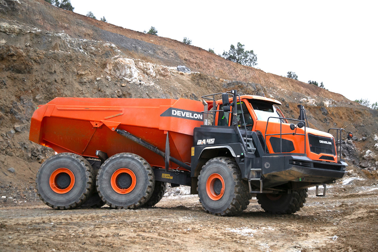 DEVELON DA45-7 articulated dump truck