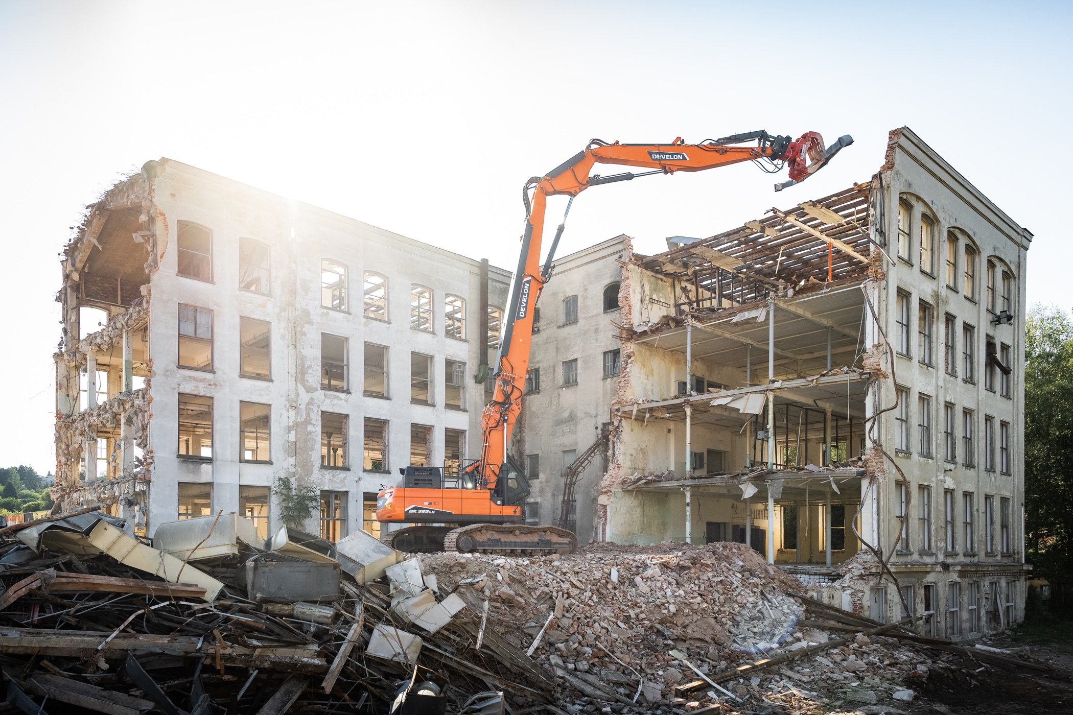 Develon DX380DM Liberec