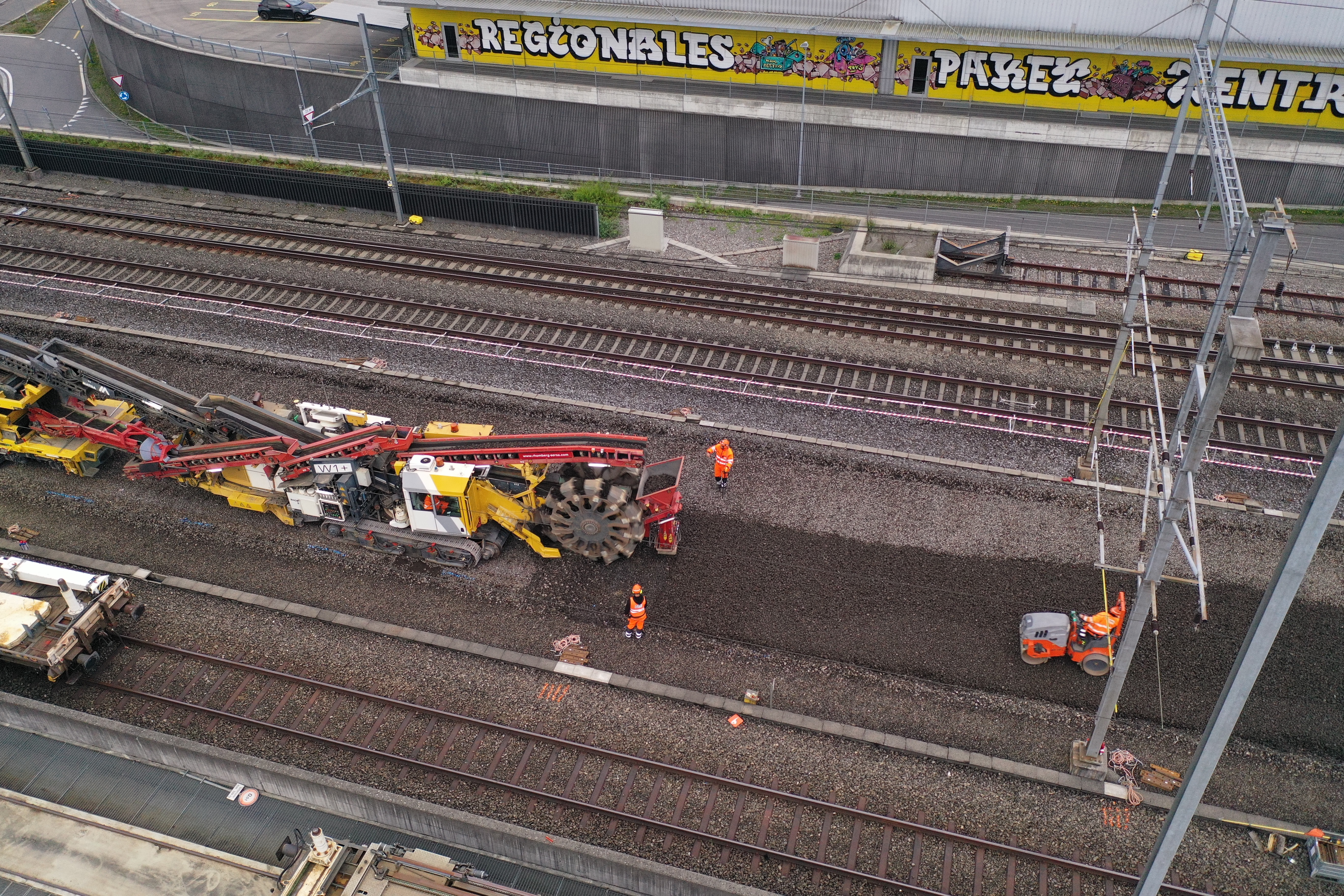 Once the ballast had been excavated, cleaned and put back down by the W+ system, the points were upgraded.