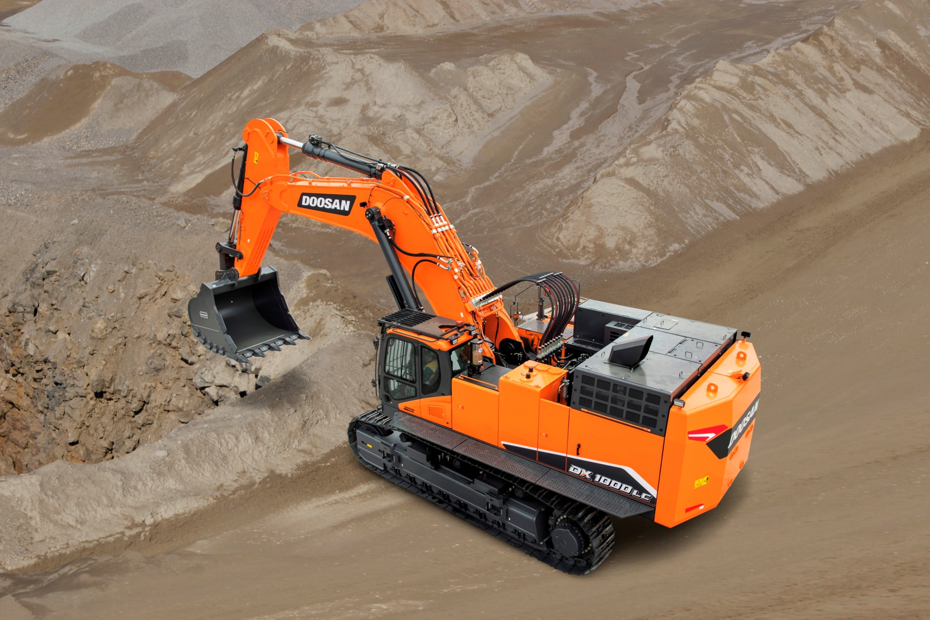Doosan DX1000LC-7 <br> Image source: DOOSAN INFRACORE EUROPE S.R.O.