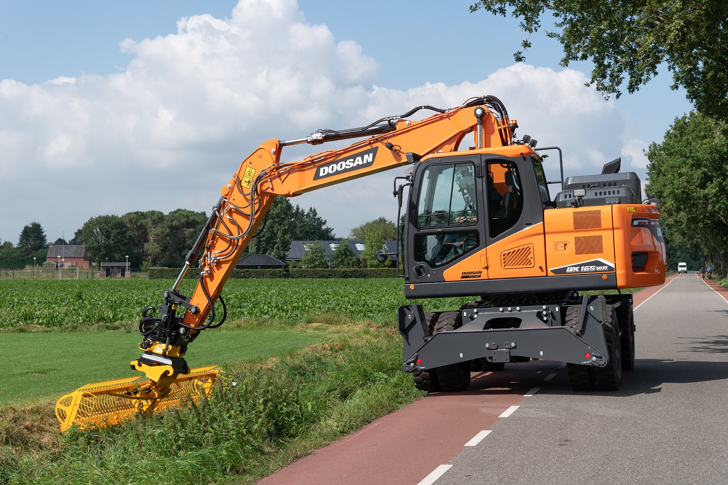 DX165WR-7 <br> Image source: DOOSAN INFRACORE EUROPE
