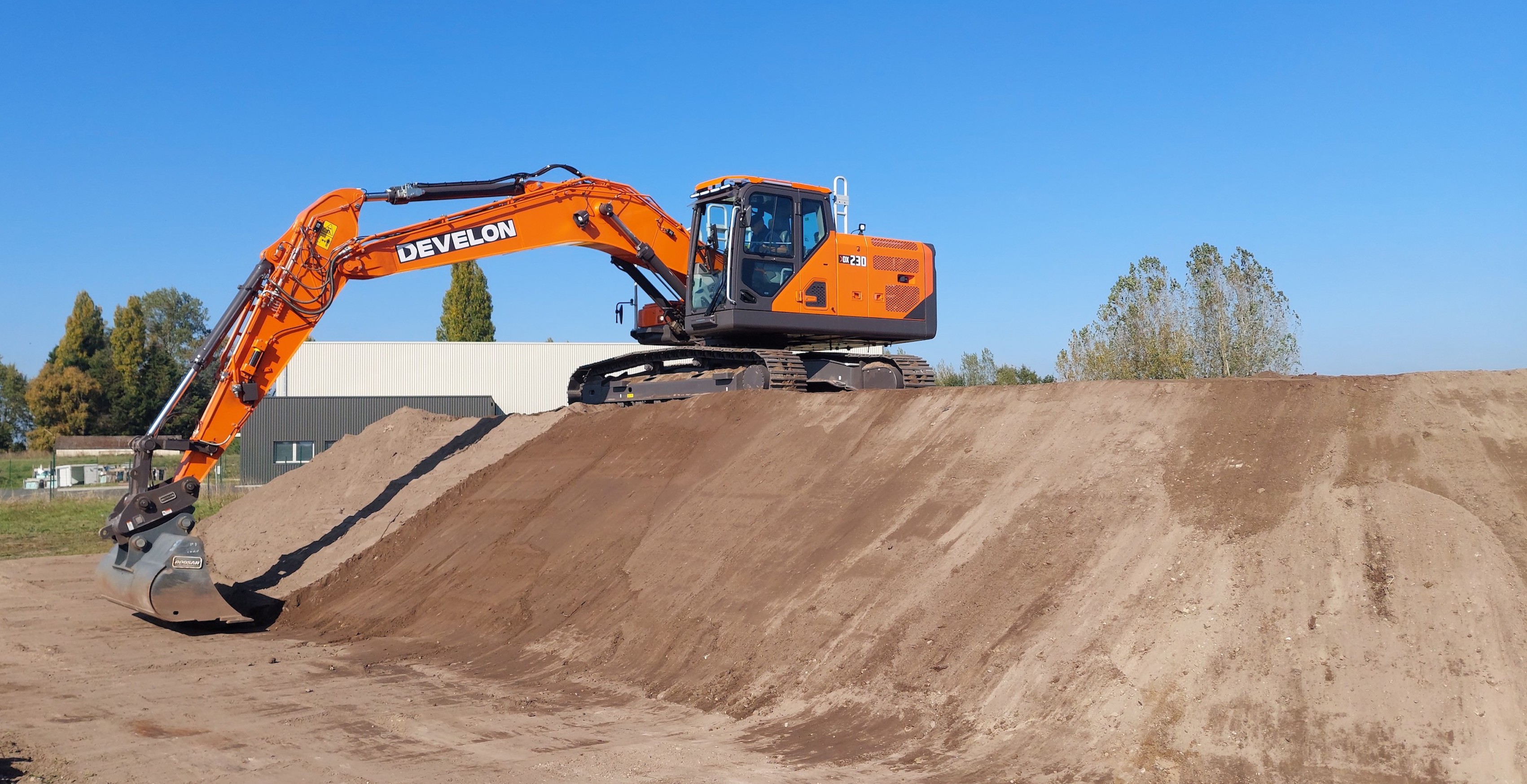 DEVELON DX230LC-9