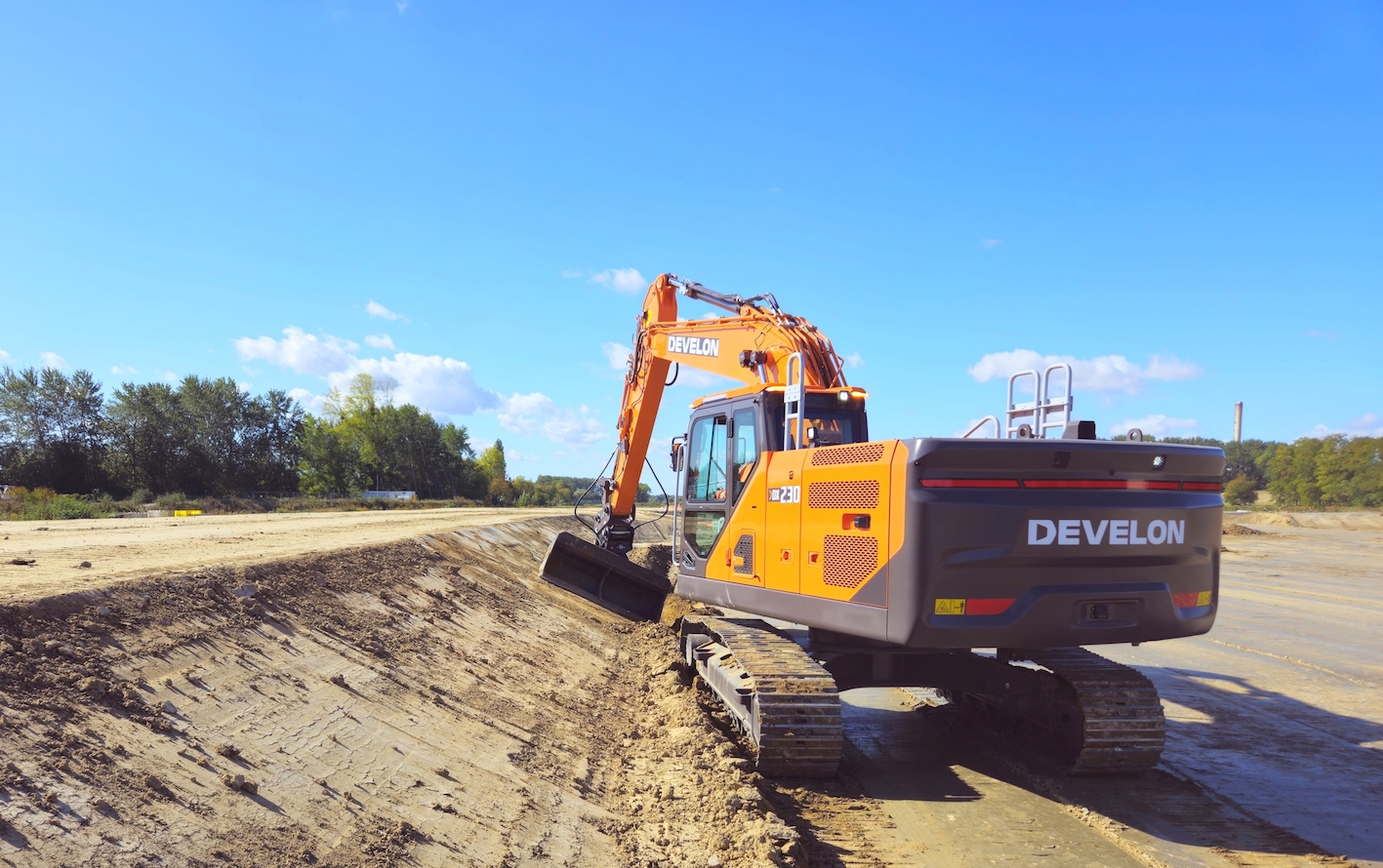 DEVELON DX230LC-9