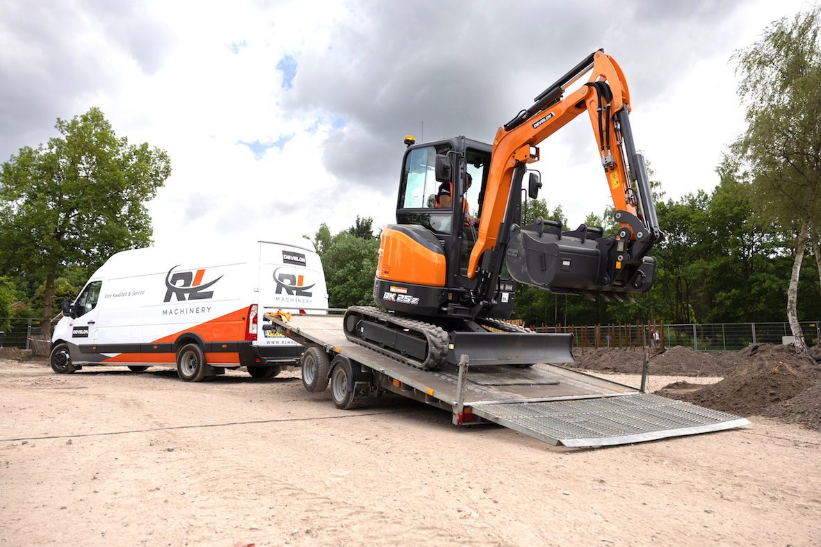 DEVELON DX25Z-7 Mini Excavator