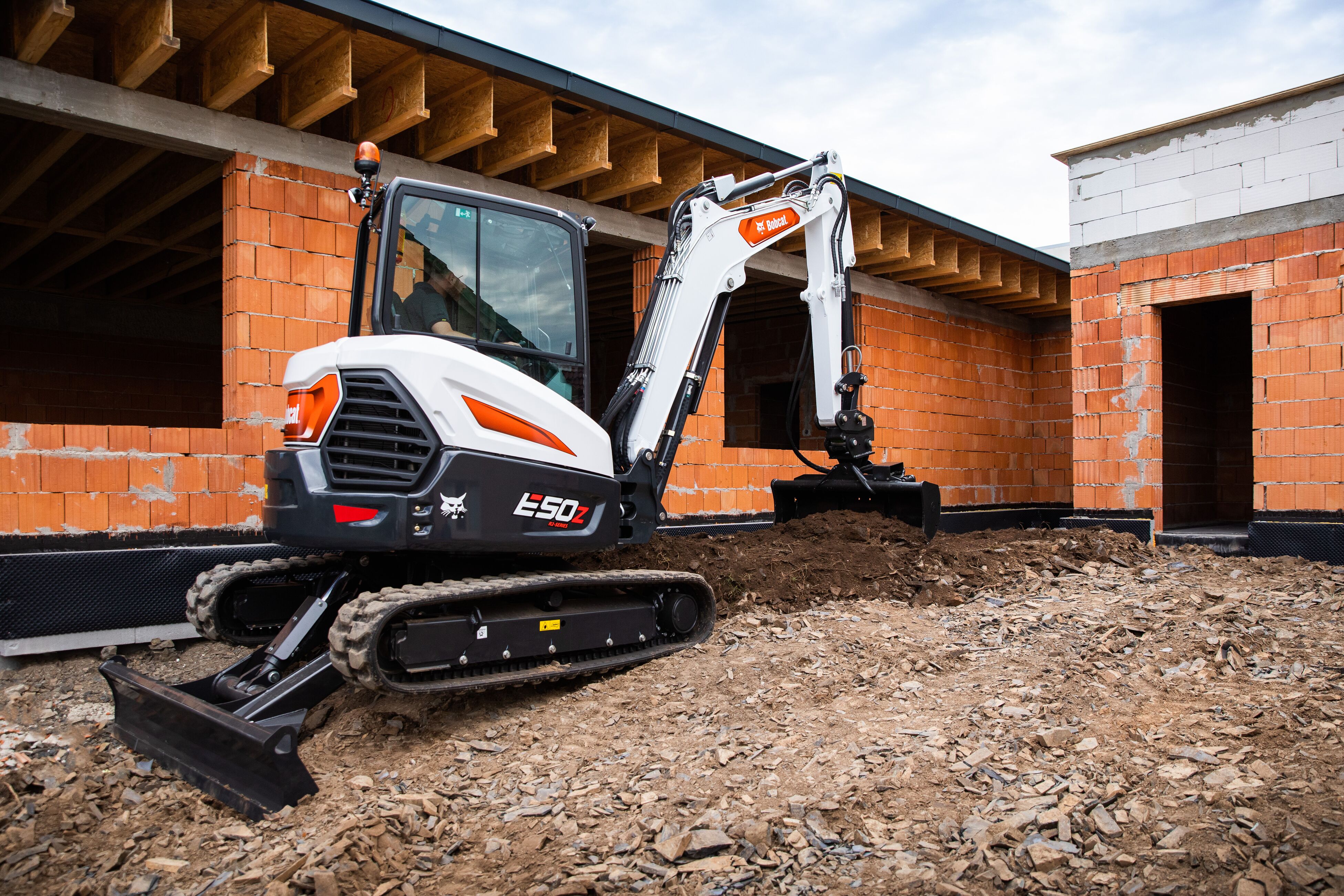 New R2-Series 5-6 tonne Mini-Excavators from Bobcat <br> Image source: Doosan Bobcat EMEA