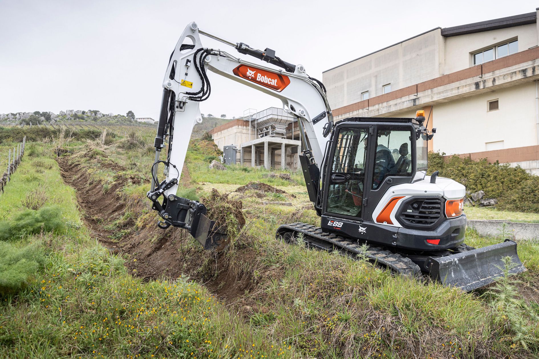 E88 R2-series Excavator