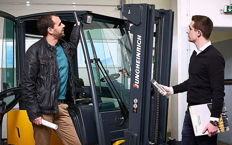 eTruck Transforms Forklift Training for Jungheinrich in Ireland