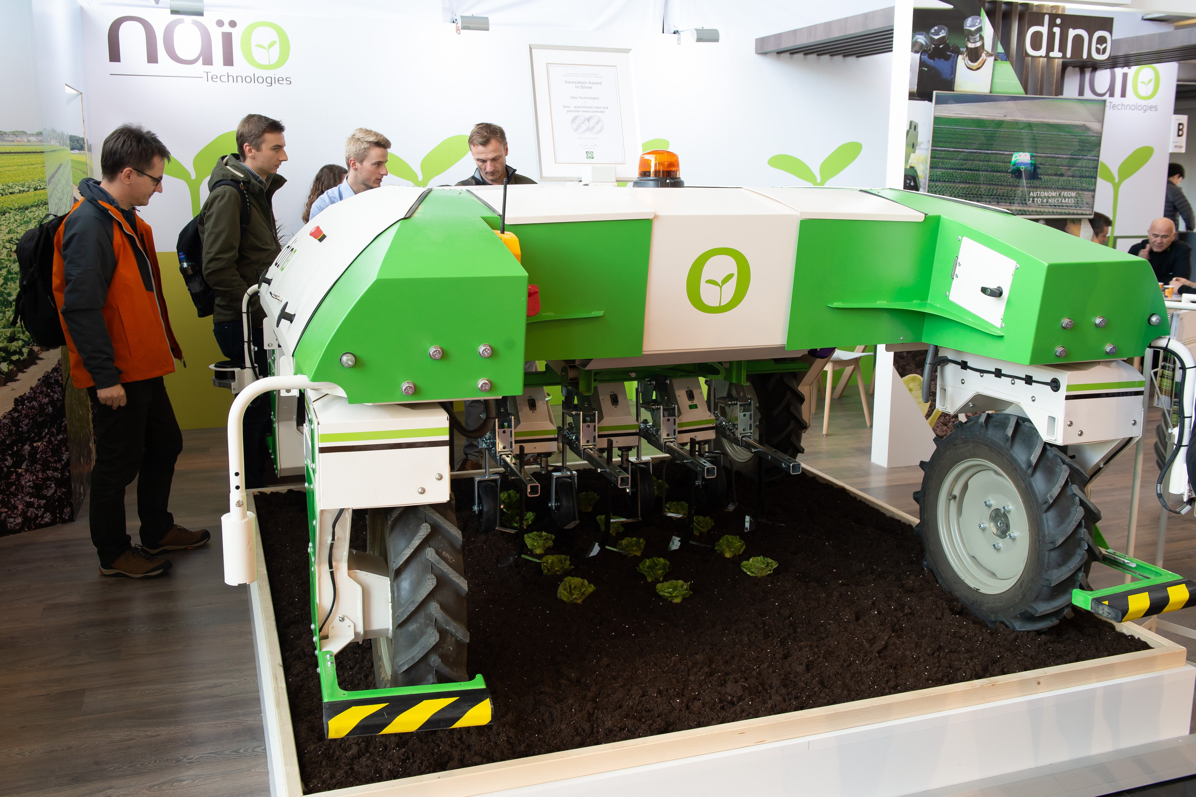 Field robot attracts attention at Agritechnica
