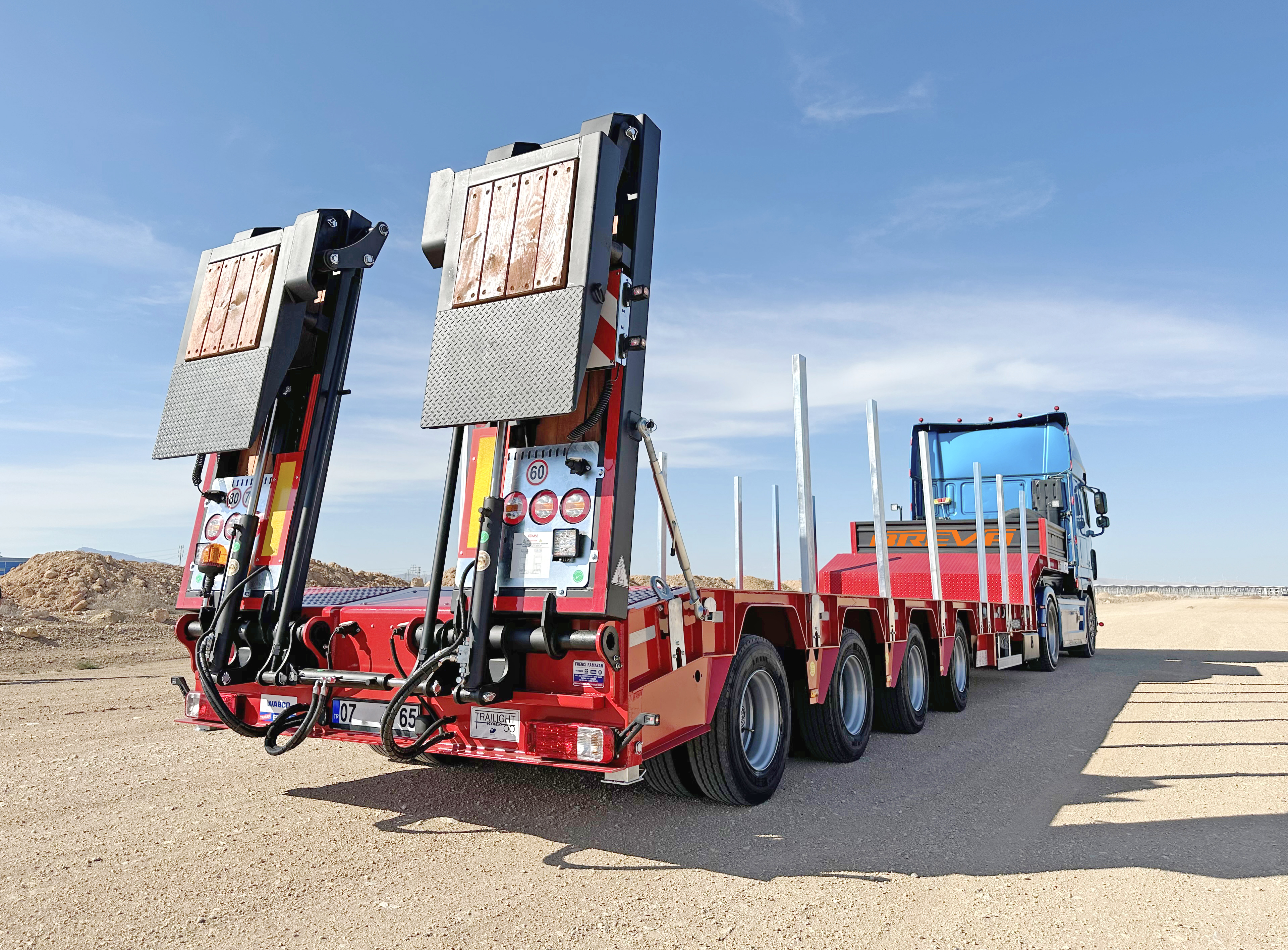 BREVA four-axle low-bed semitrailer with extension.