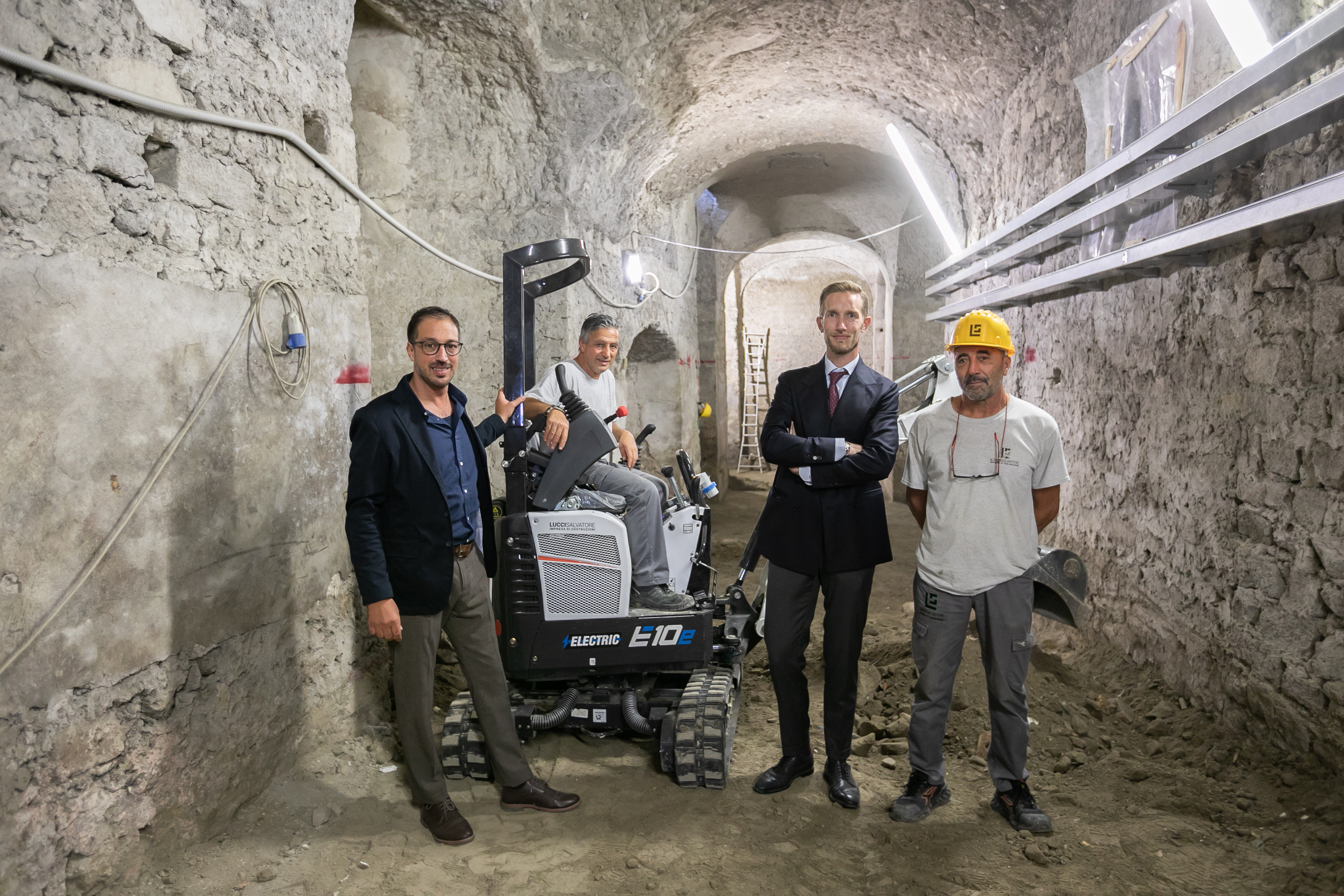 Bobcat E10e Electric Mini-Excavator Explores   Underground at Naples Landmark