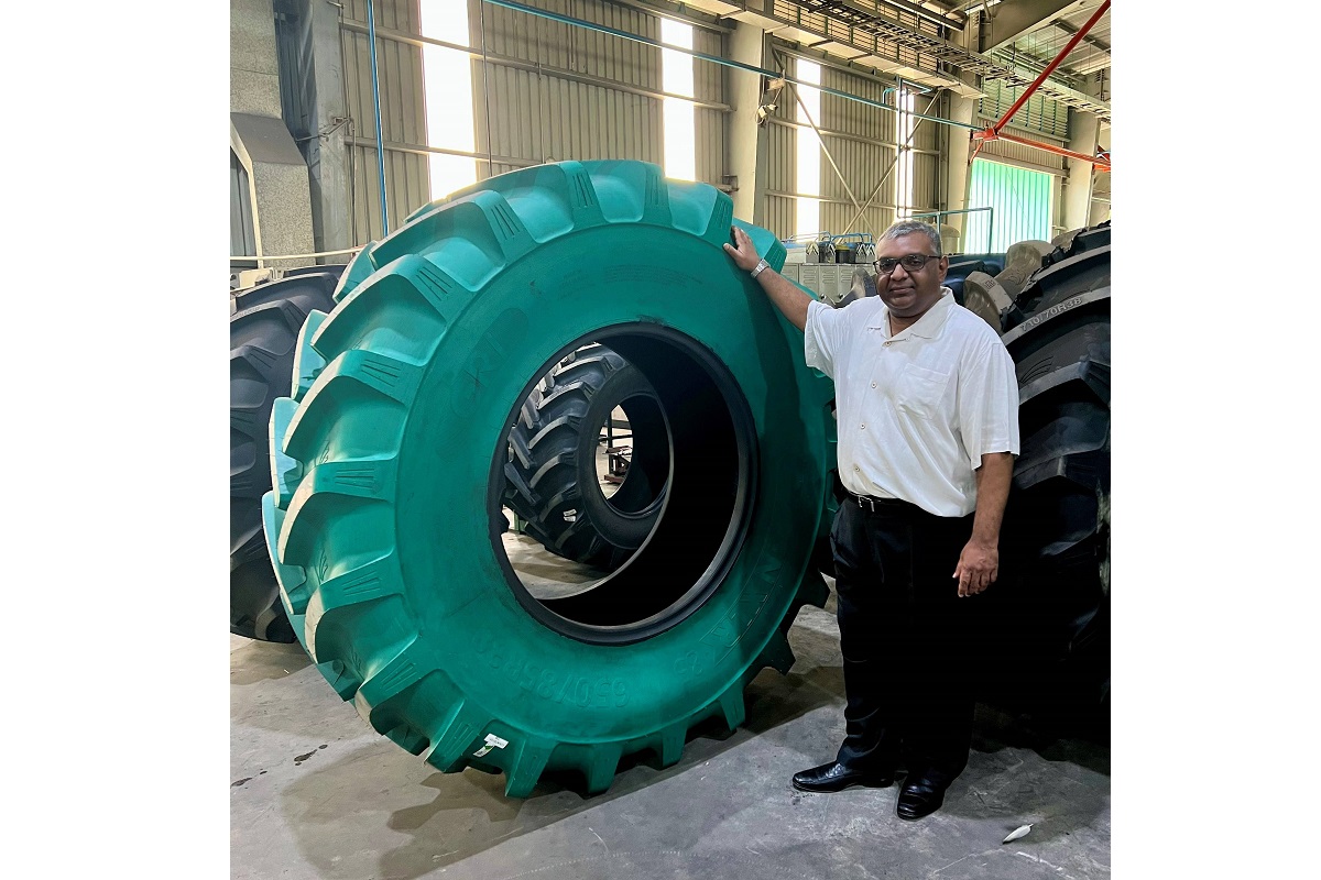 GRI MD with GREEN XLR EARTH tire