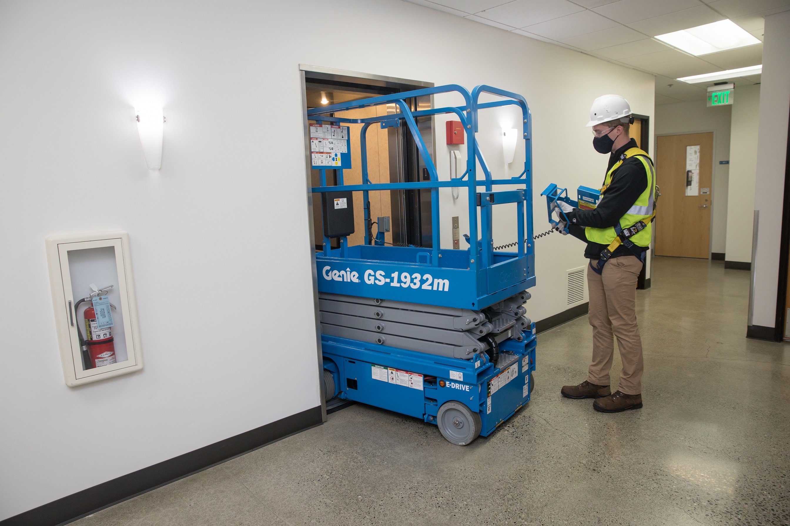 Genie GS-1932m <br> Image source: Terex Aerial Work Platforms; Genie