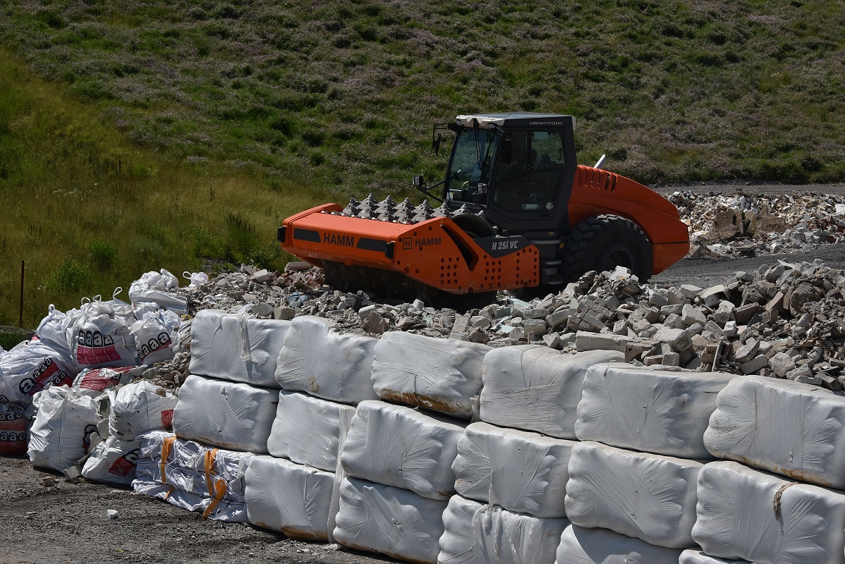 H 25i VC compactor from Hamm