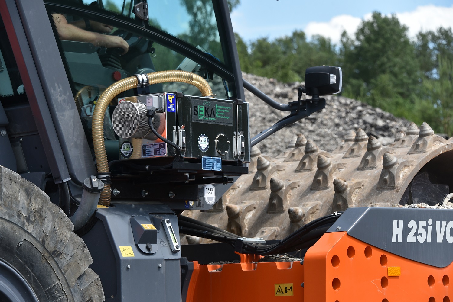 HAMM H25i VC compactor