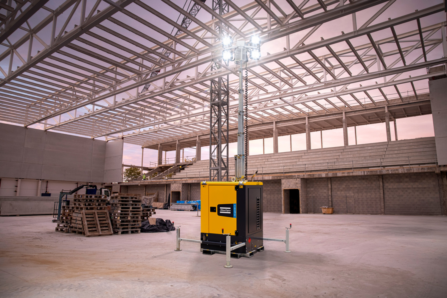 Atlas Copco hybrid HiLight BI+ 4 light tower