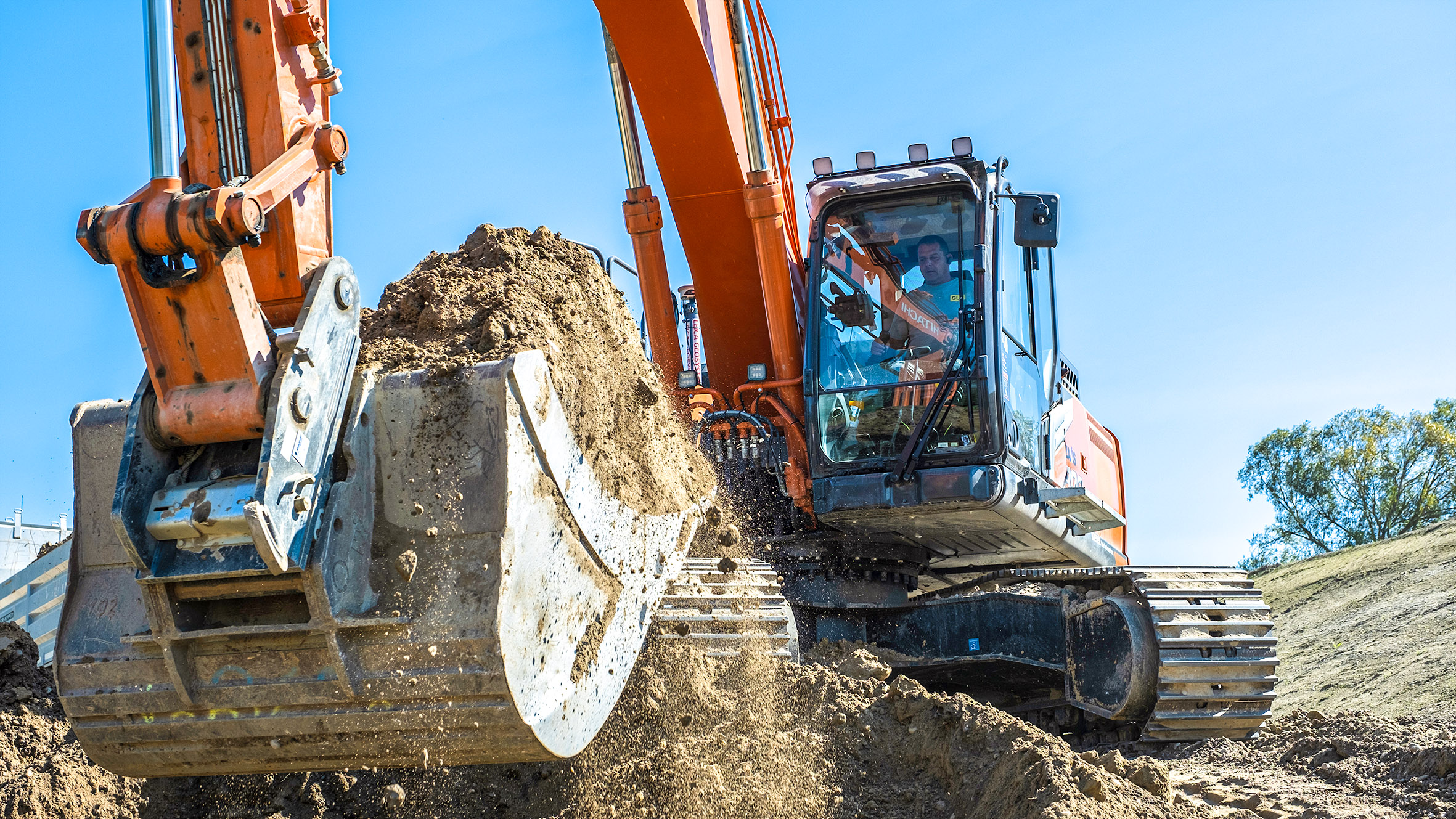 Hitachi ZX3000-7