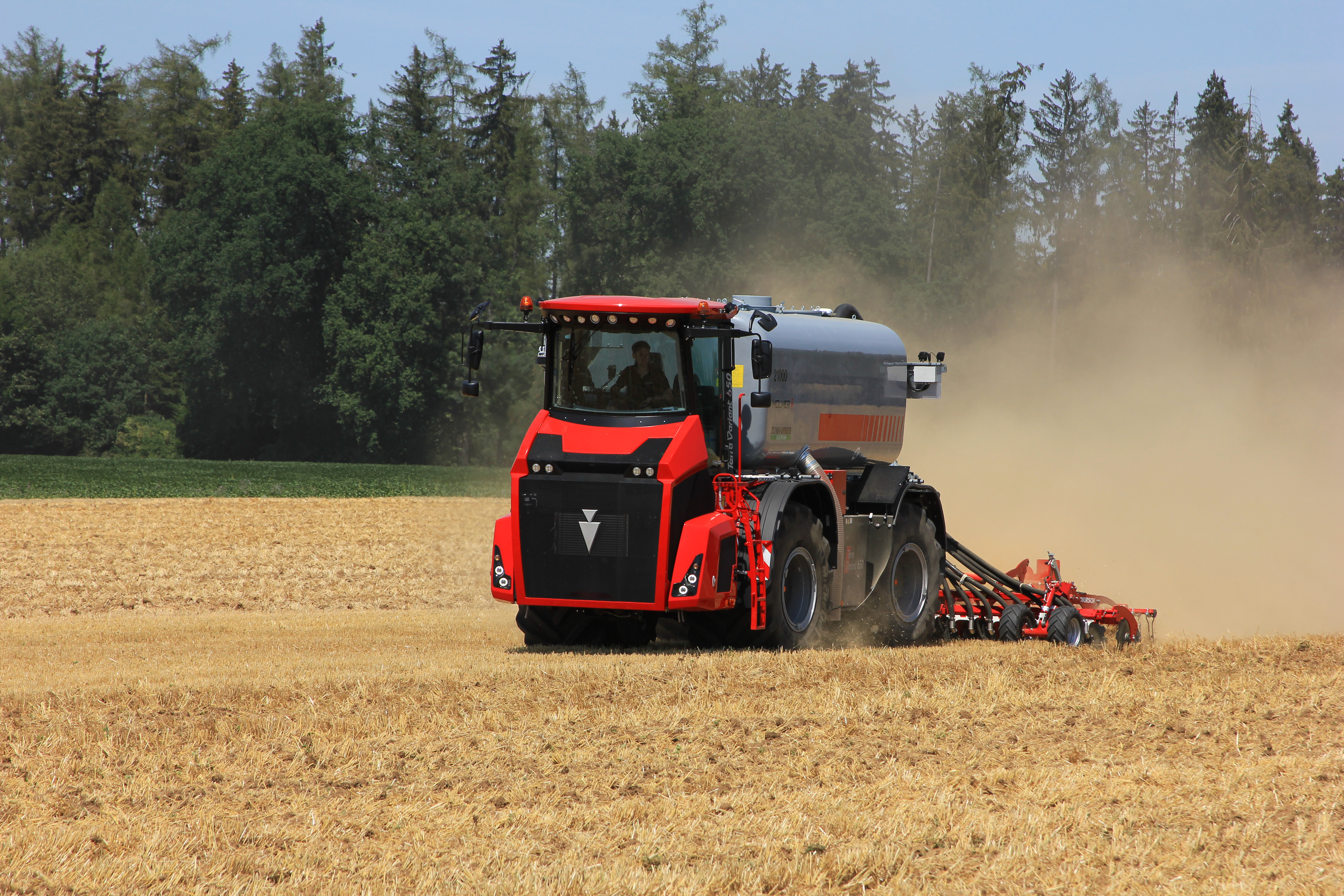 Flexibility at its best. The HOLMER Terra Variant with new Smart Farming features.