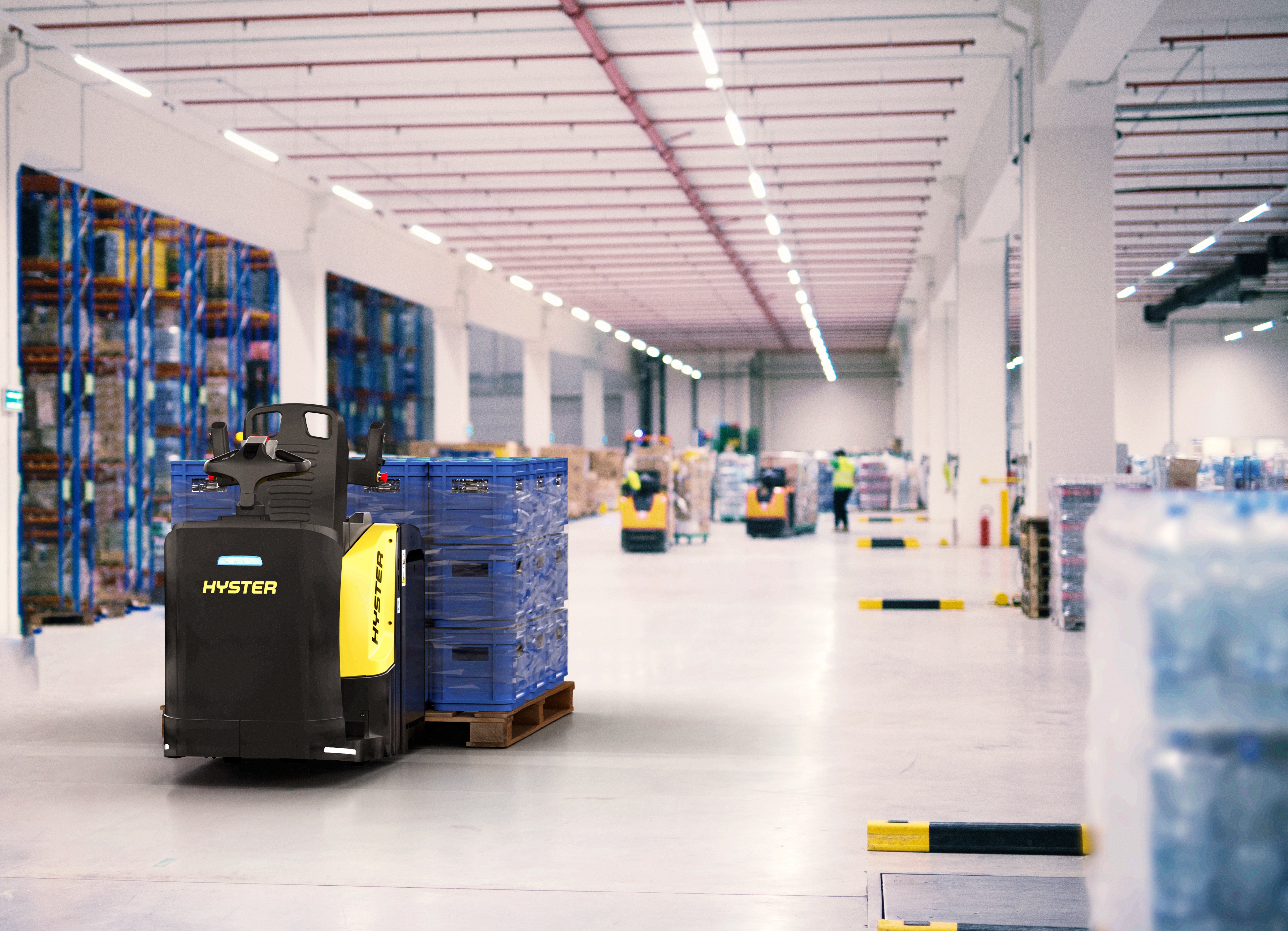 Hyster introduces a new order picker for truck loading