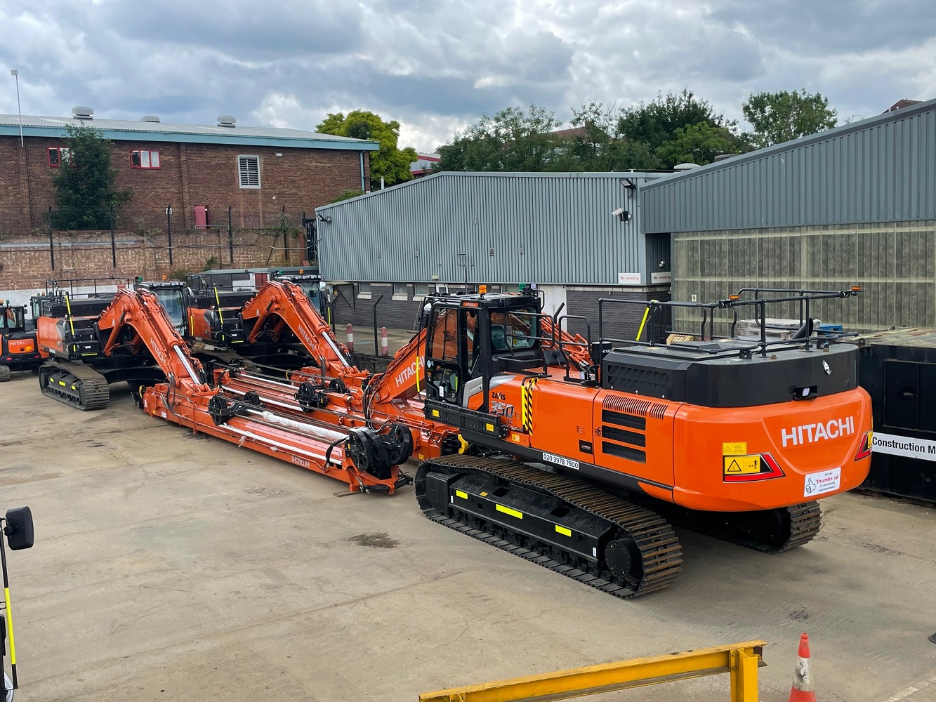  	 Digging deeper with Hitachi Zaxis-7 special applications <br> Image source: Hitachi Construction Machinery (Europe) NV