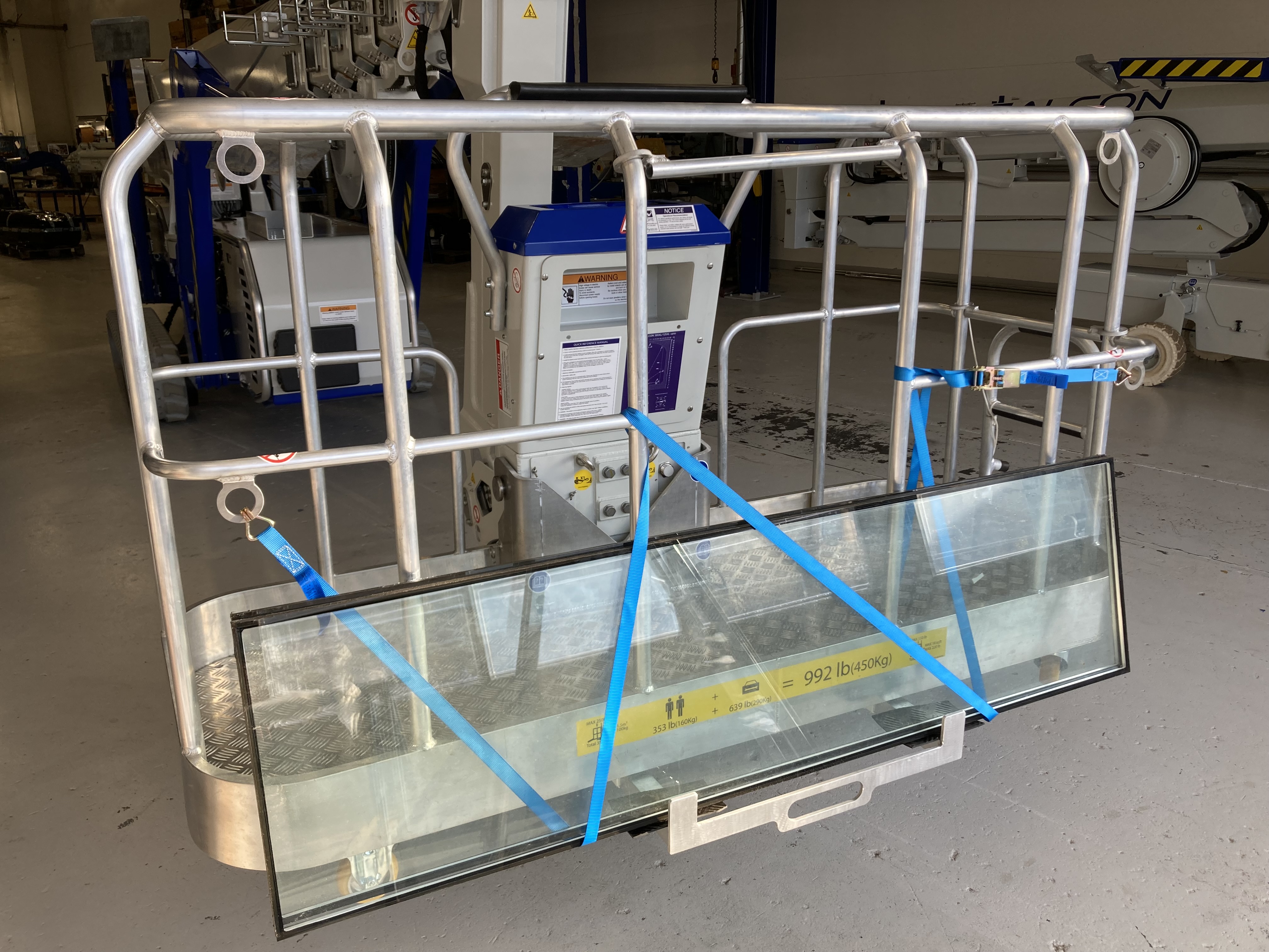 New model FALCON 380XL Vario with panel carrier now available. <br> Image source: FALCON LIFTS A/S
