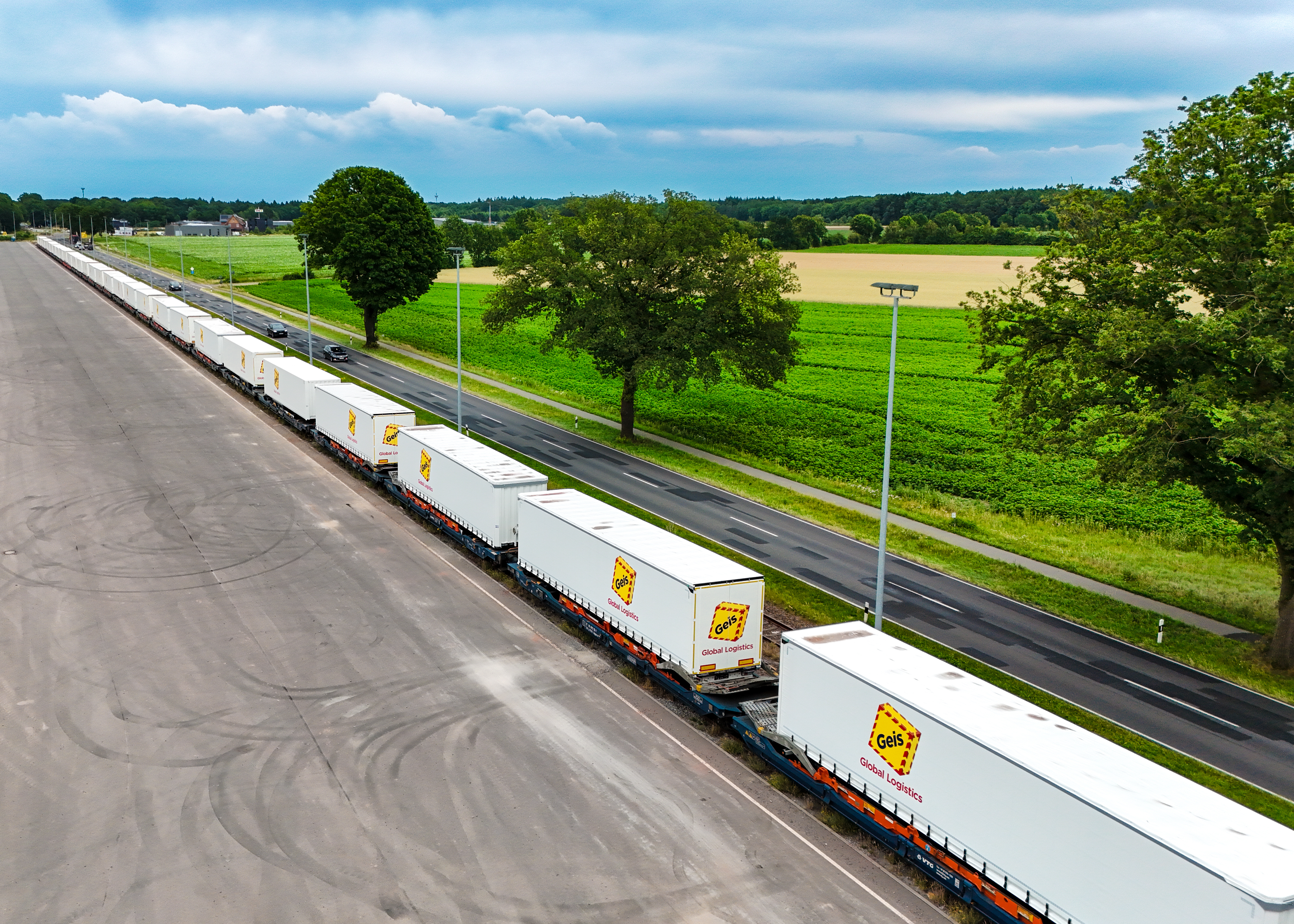 Trailer delivery for Geis