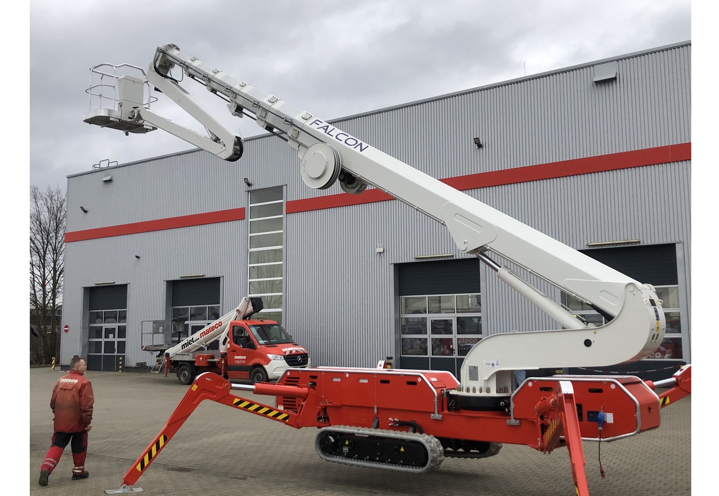 Mateco in Germany Upgrades its Fleet with the Powerful Falcon 430 Vario