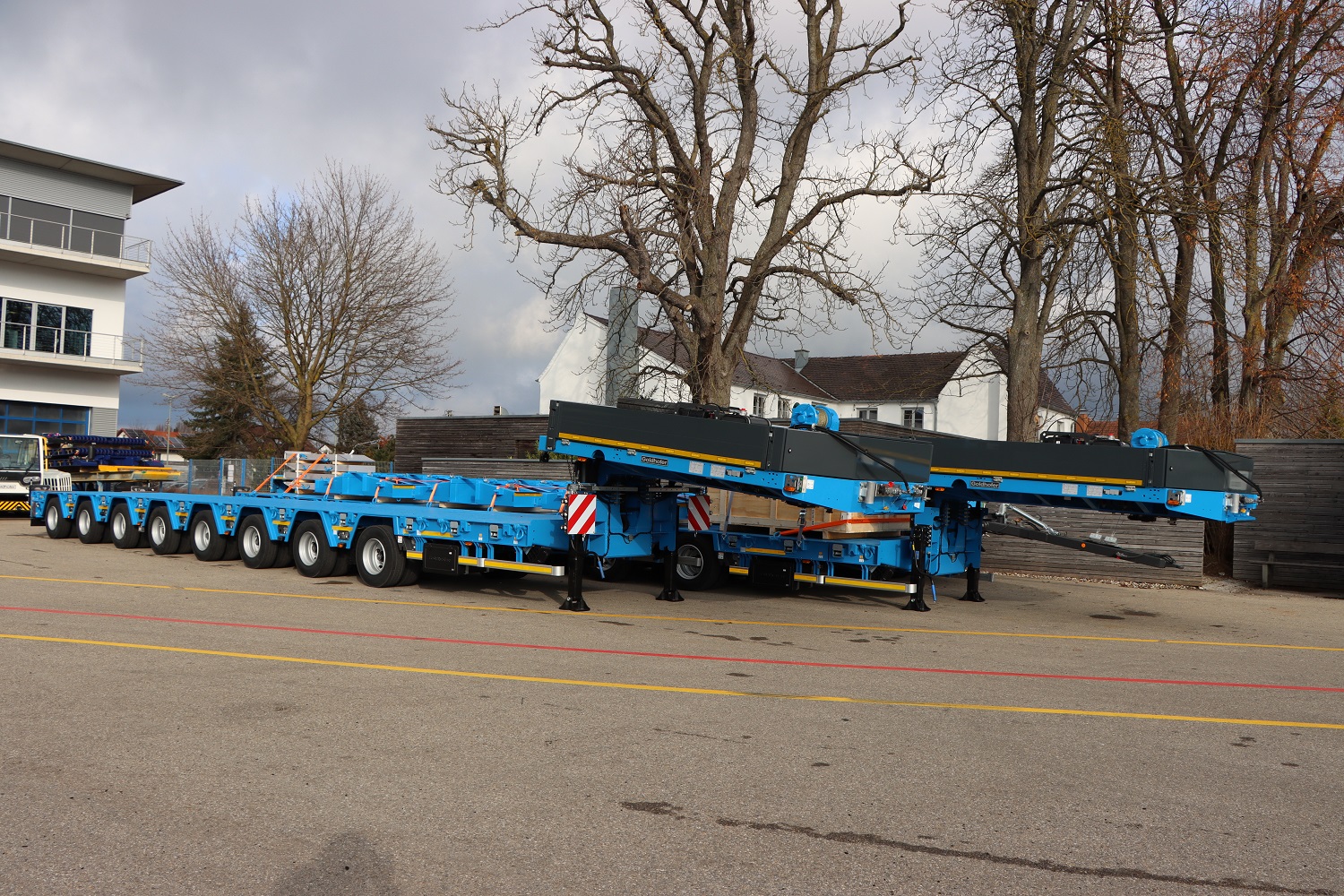 Delivery of the two MPA 8 semitrailers <br> Image source: Goldhofer Aktiengesellschaft