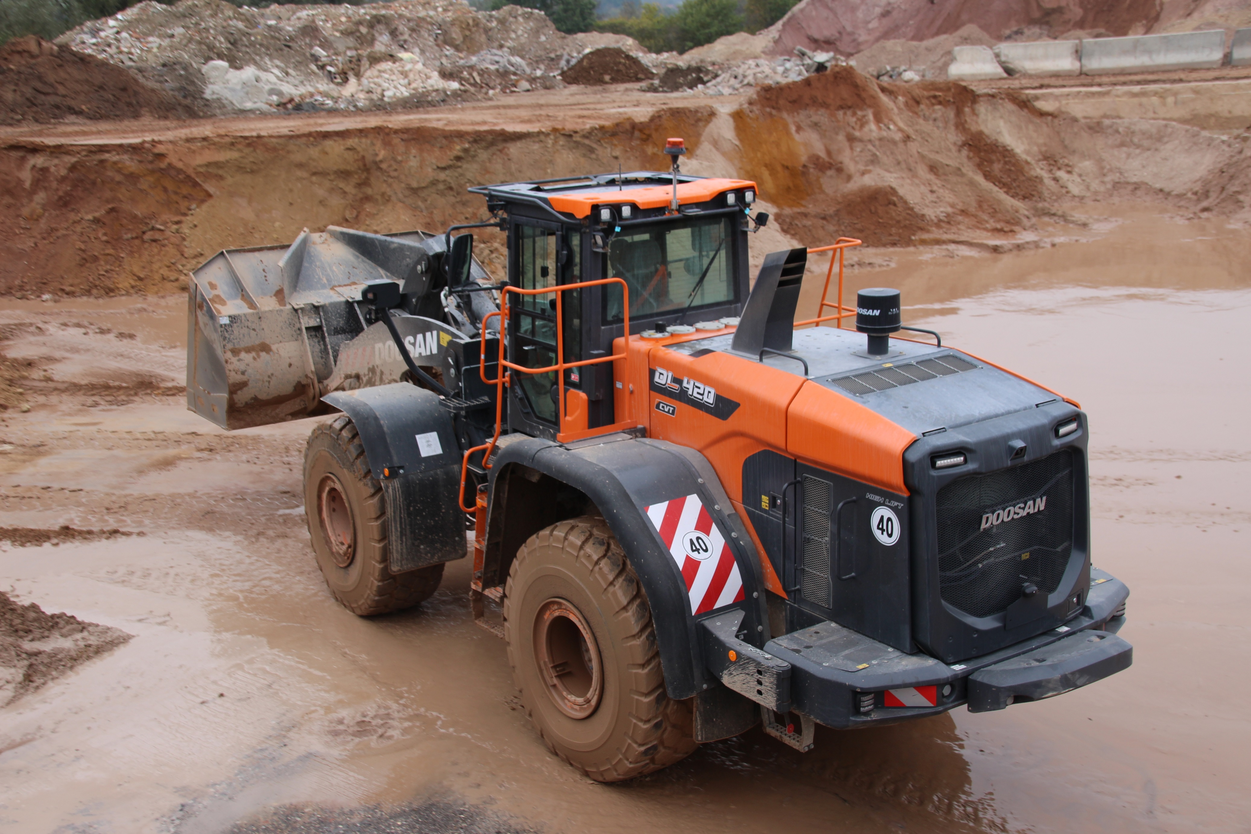 New Wheel Loader Slashes Fuel Costs per Tonne of Sand