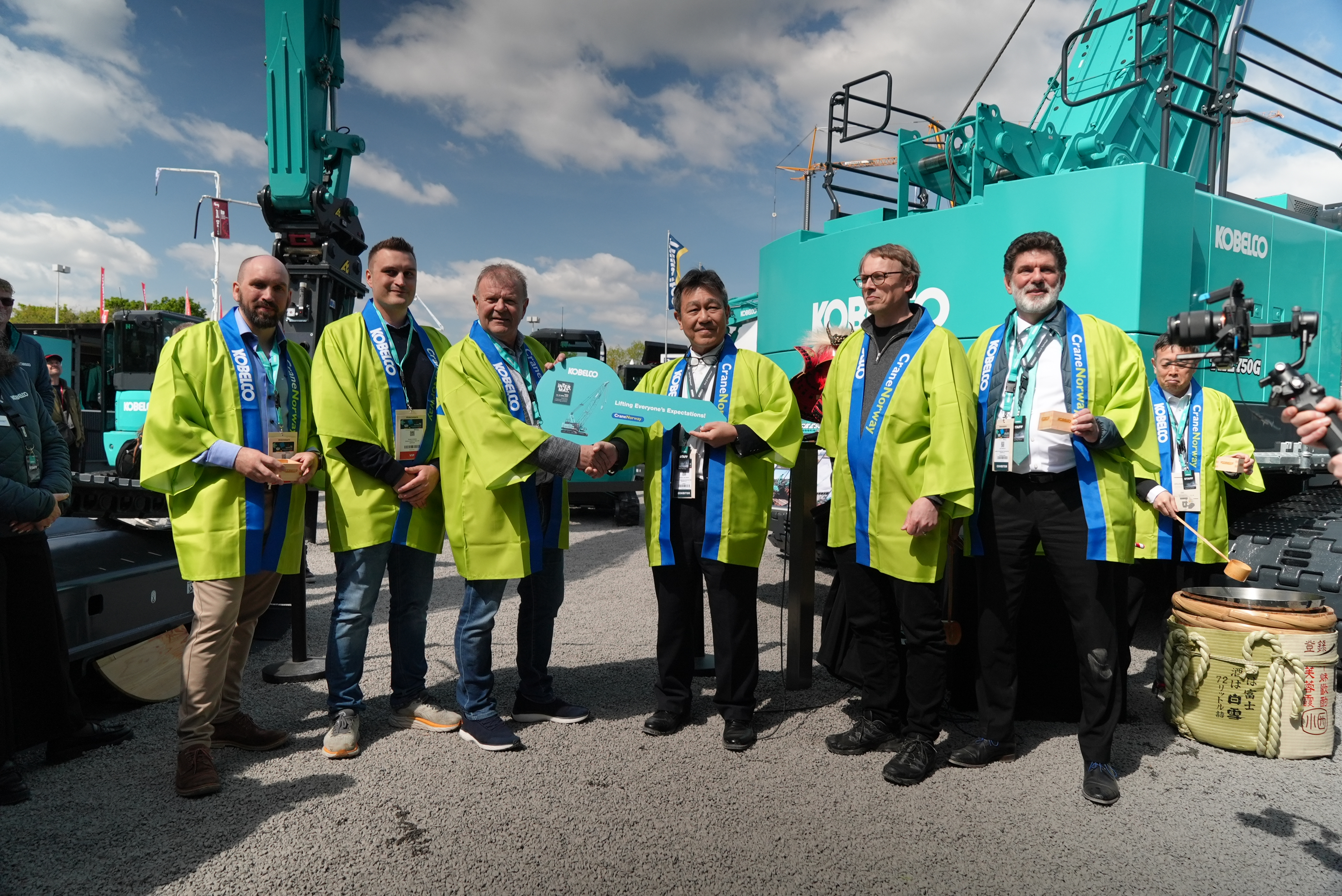 Ceremonial handover during Intermat symbolizing prosperity and success