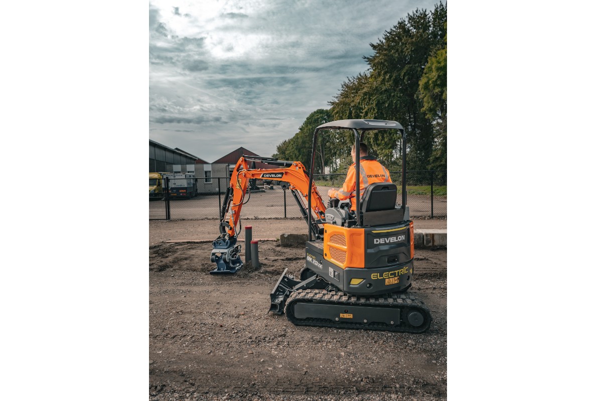 DEVELON Electric-Powered Mini-Excavator