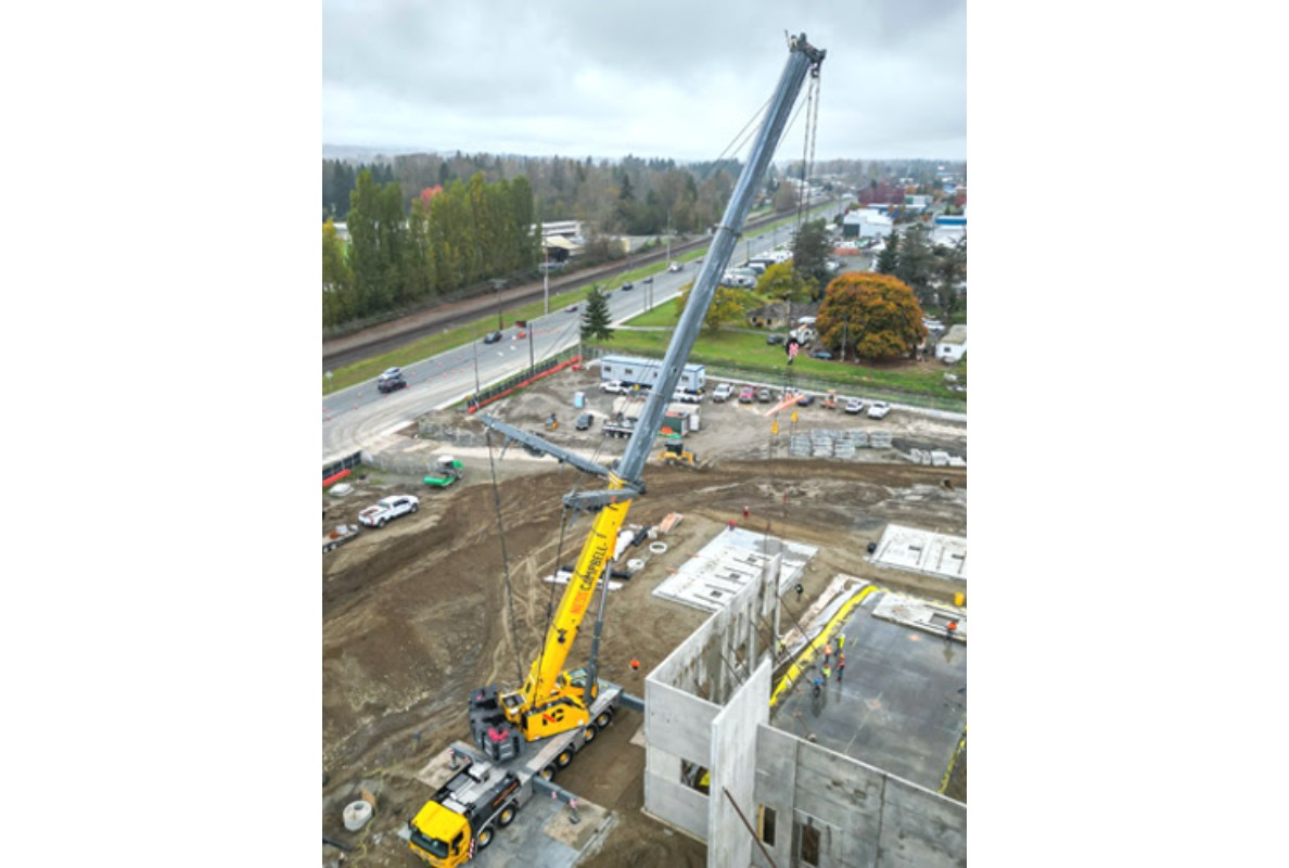 NessCampbell Crane + Rigging’s new Grove GMK6450-1 excels in tilt-up panel lift project