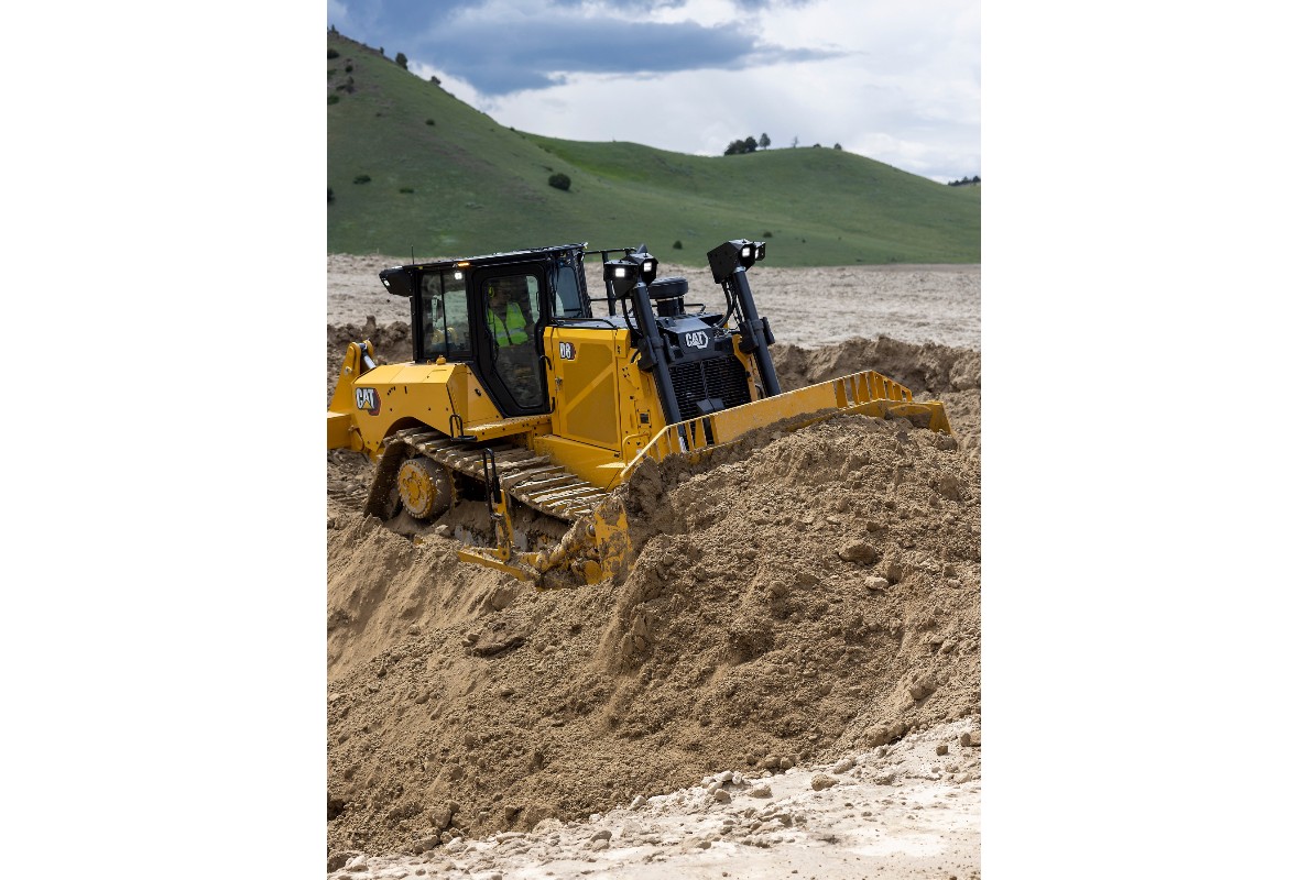 Standard Assist features minimize operator input, boosting productivity, and getting results quicker.