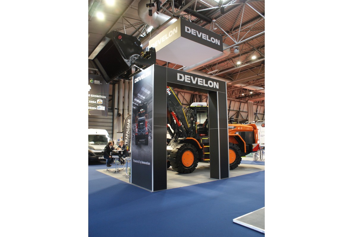 New Develon Wheel Loader for Waste Handling Work