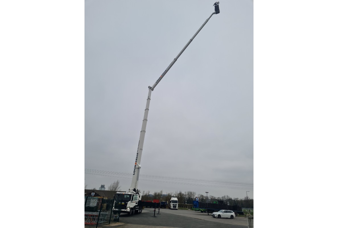 The new flagship from LOCNACELLE offers a working height of up to 90 metres