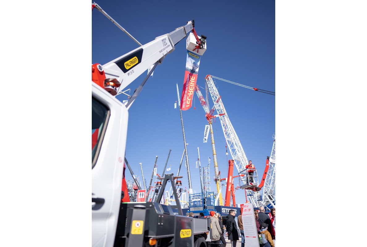 The enhanced TEC range from PALFINGER offers more power and less weight for improved efficiency – for all chassis and weight classes ranging from 3.5 to 10.5 tons.