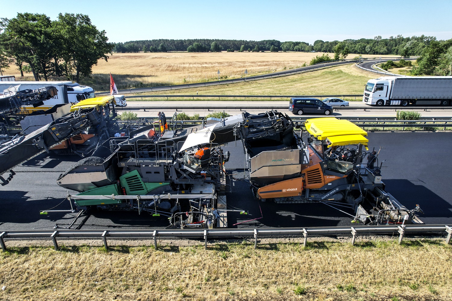 Fast and sustainable asphalt paving