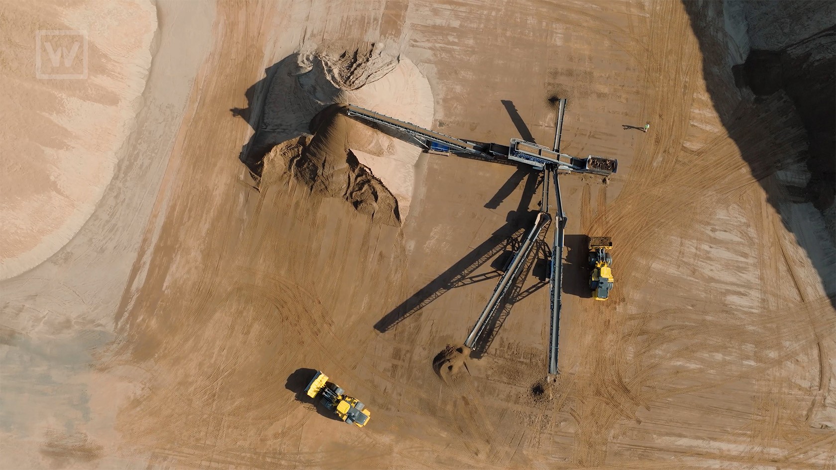   The classifying screen MOBISCREEN MSC 953 EVO impresses in the production of sand.