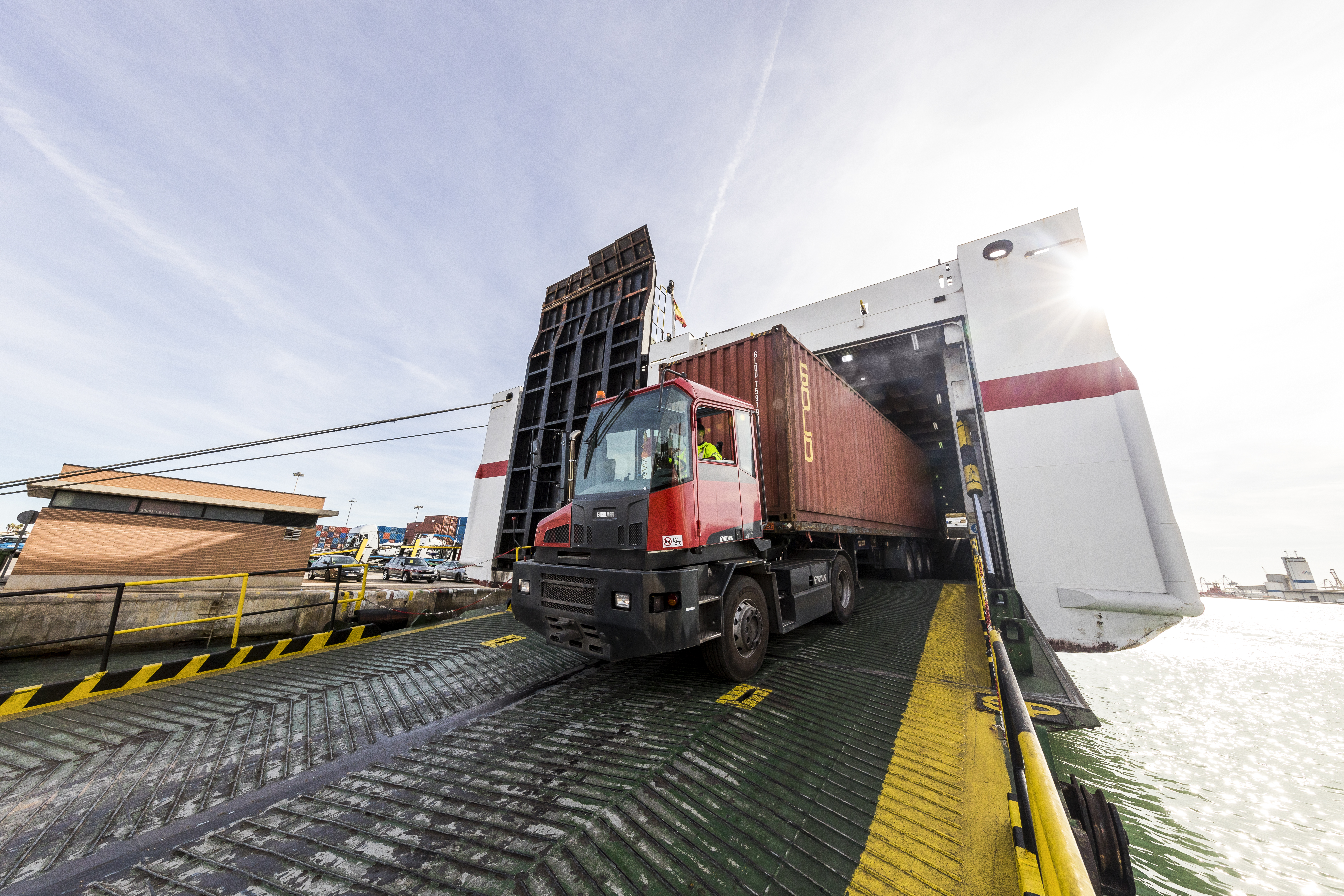 Kalmar Heavy Terminal Tractor