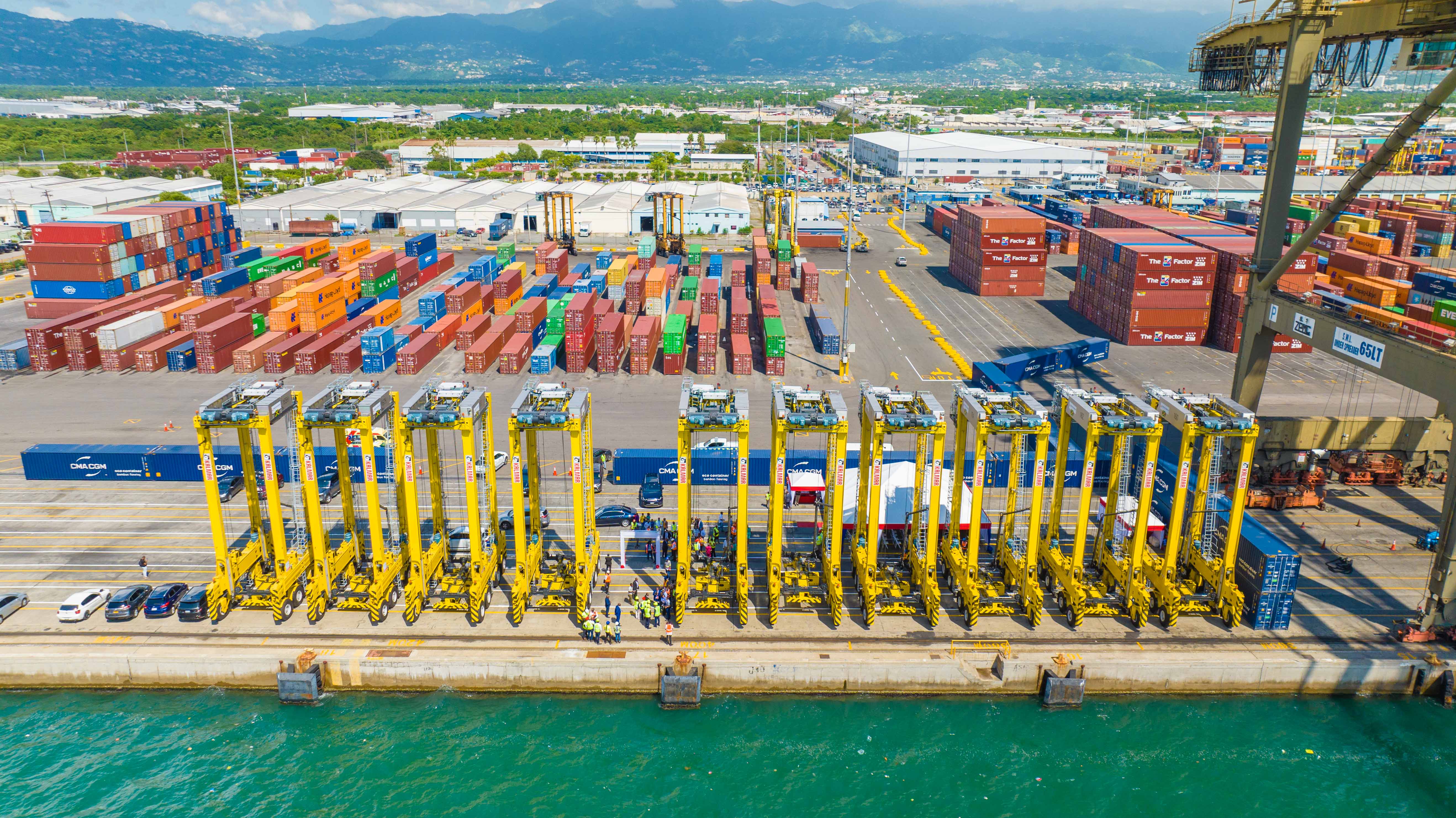 Kalmar Hybrid Straddle Carrier